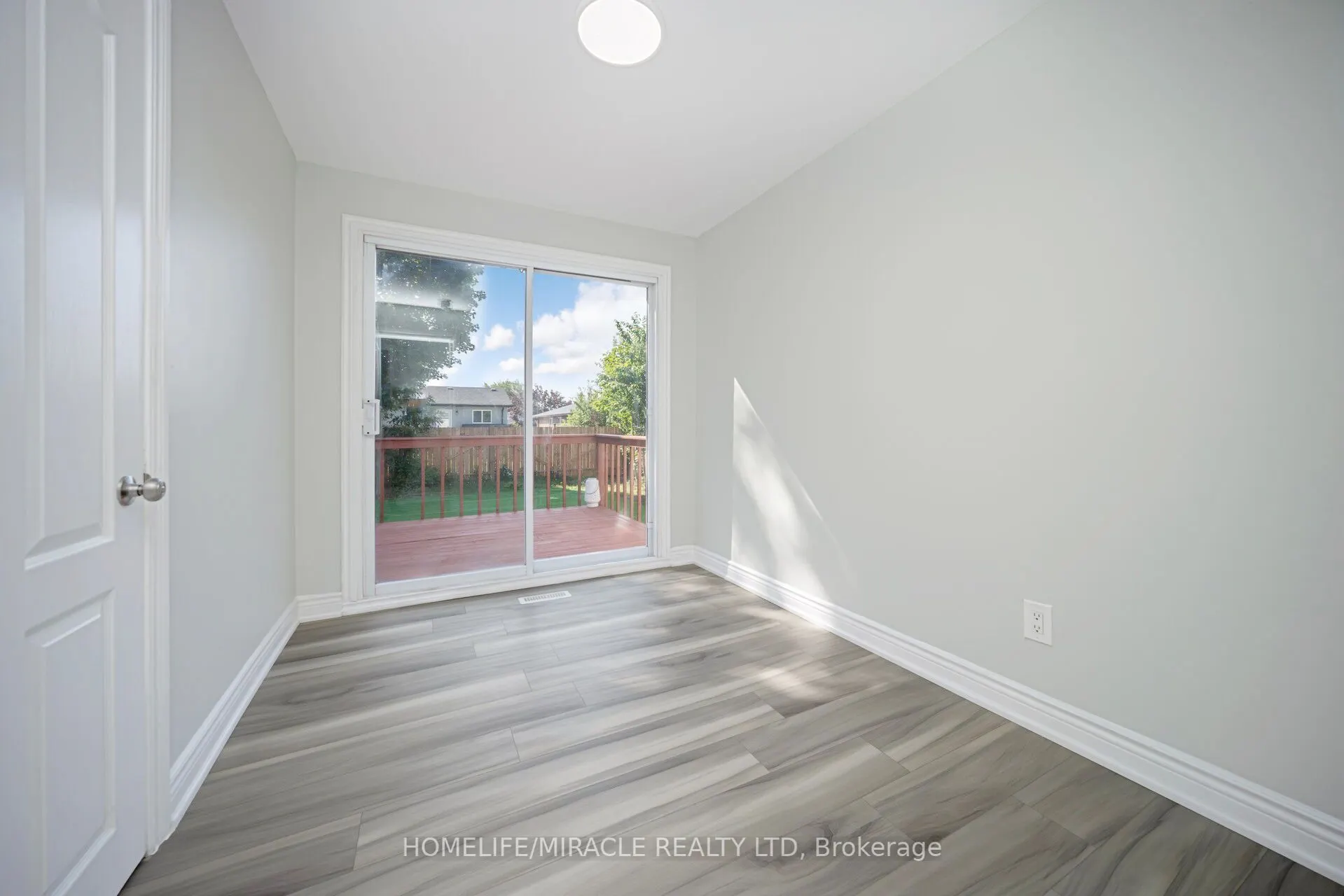 3777 Woodruff Crescent