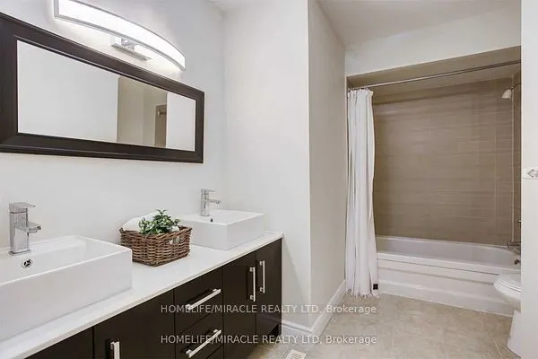 2889 Gulfstream Way
