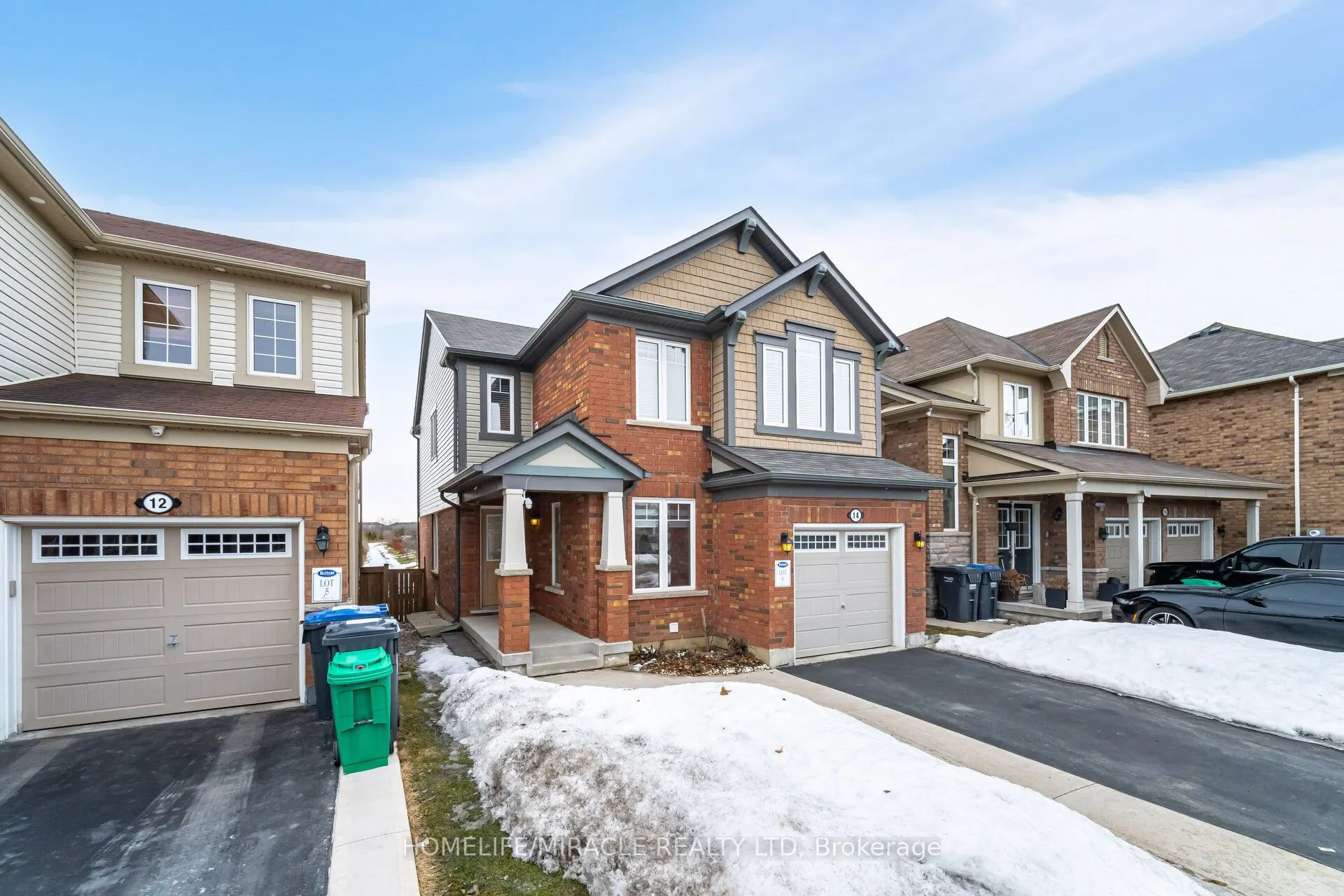 14 Robert Parkinson Drive