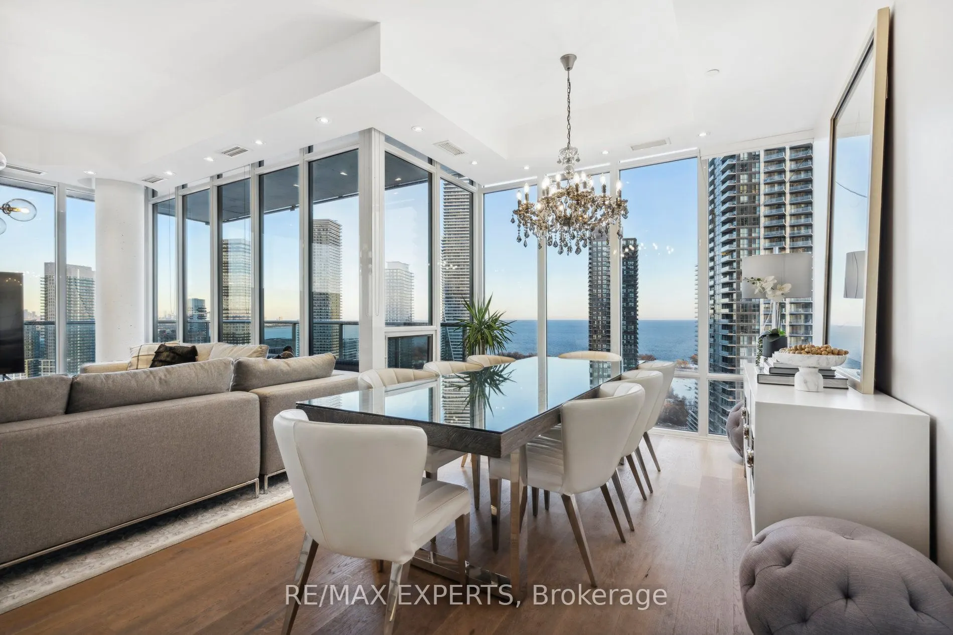 90 Park Lawn Road, #Ph-3007