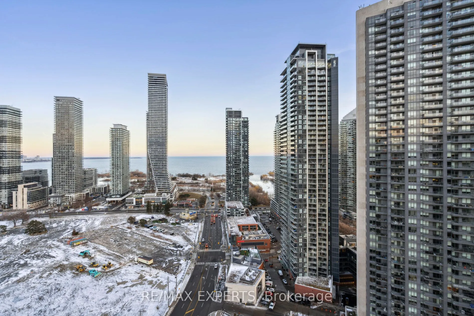 90 Park Lawn Road, #Ph-3007
