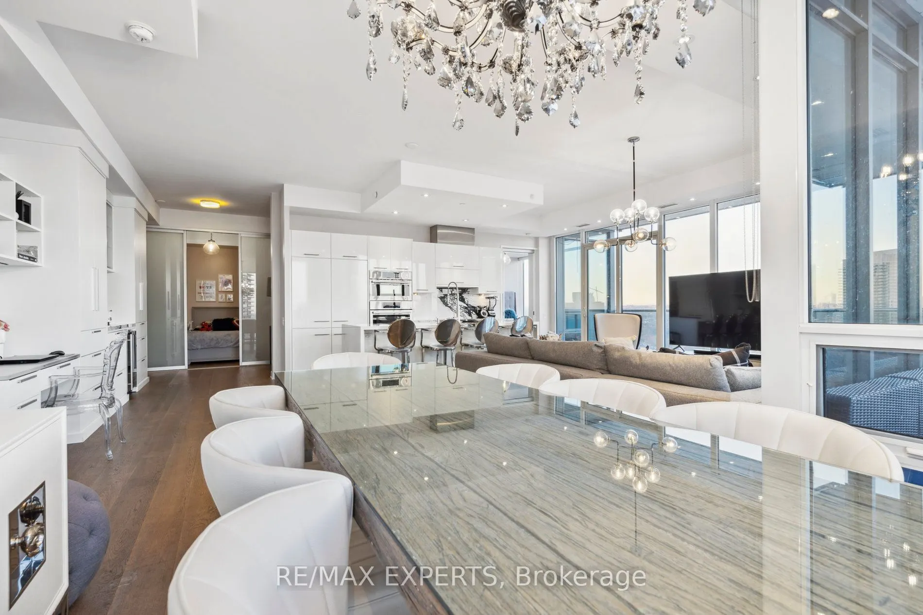 90 Park Lawn Road, #Ph-3007