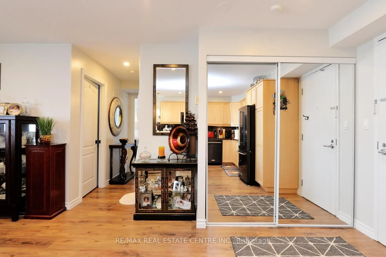 200 Broadway, #406
