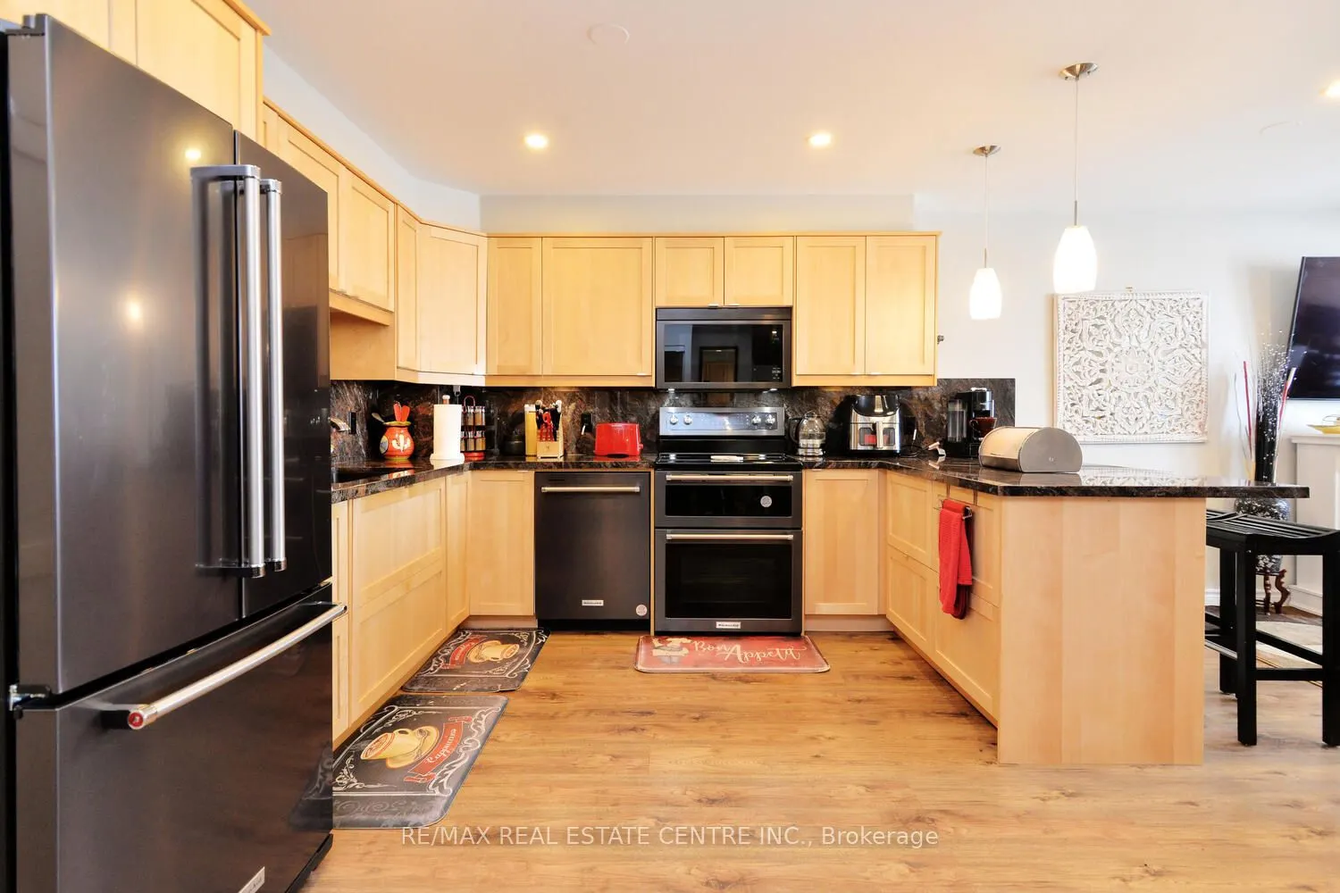 200 Broadway, #406