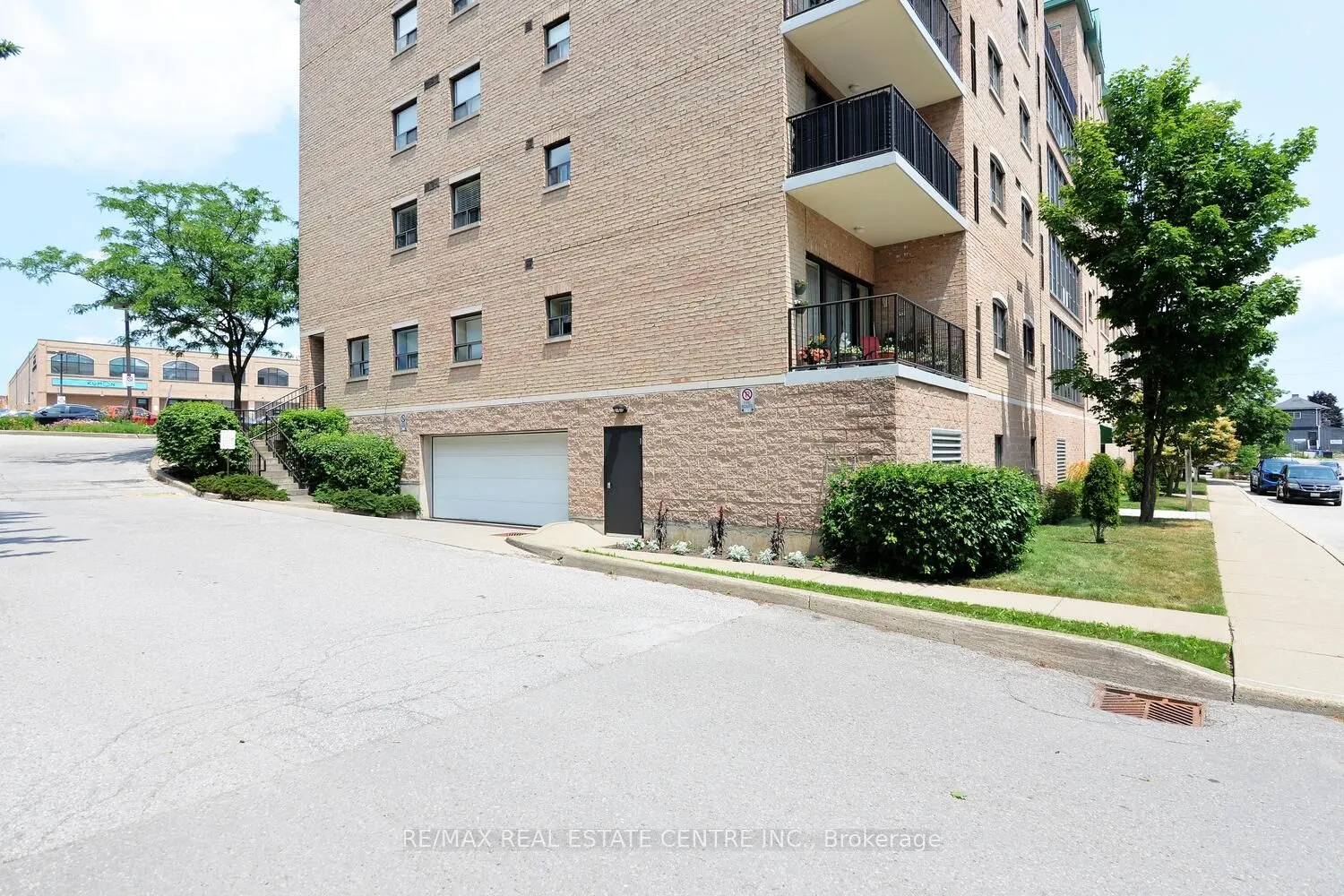 200 Broadway, #406