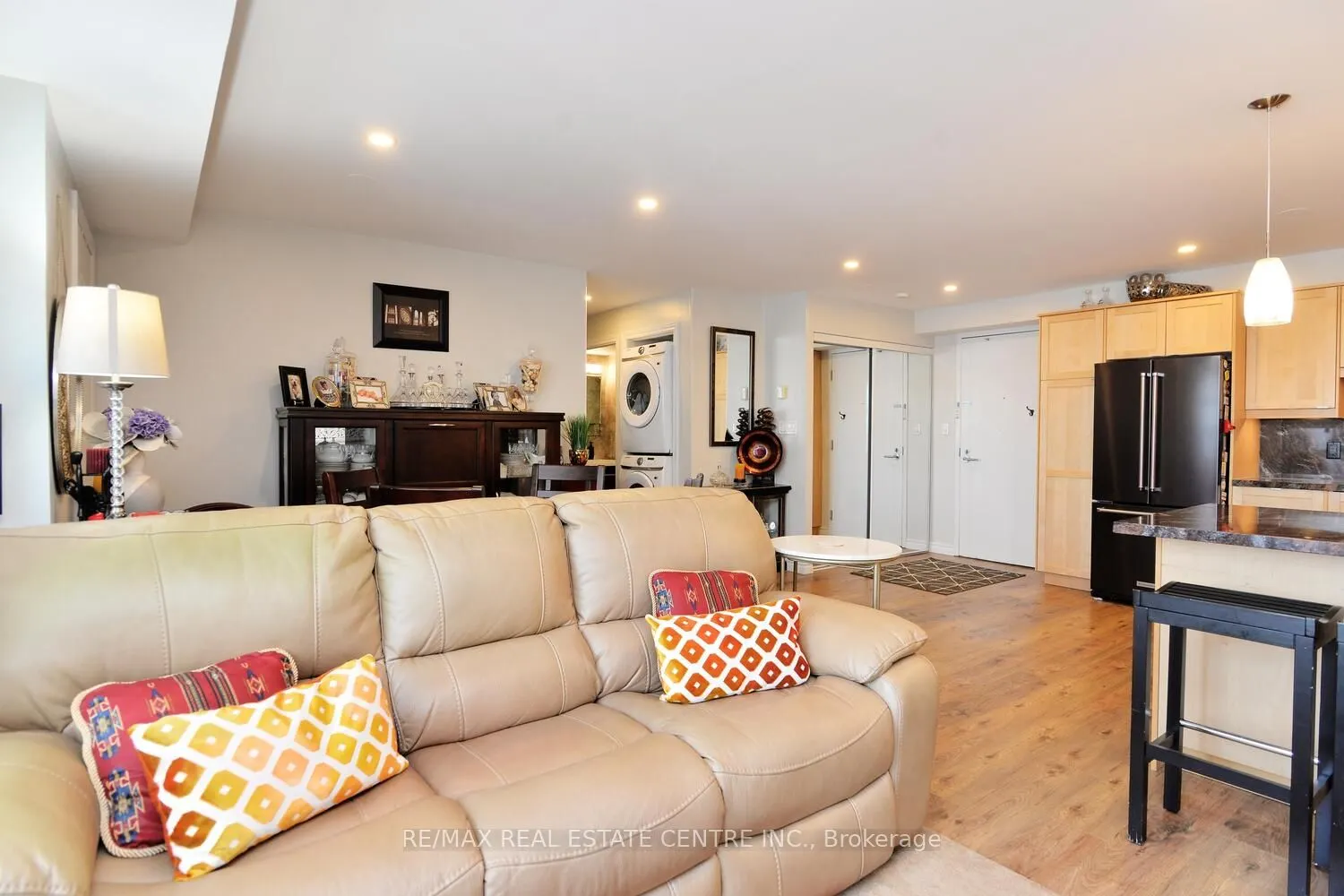 200 Broadway, #406