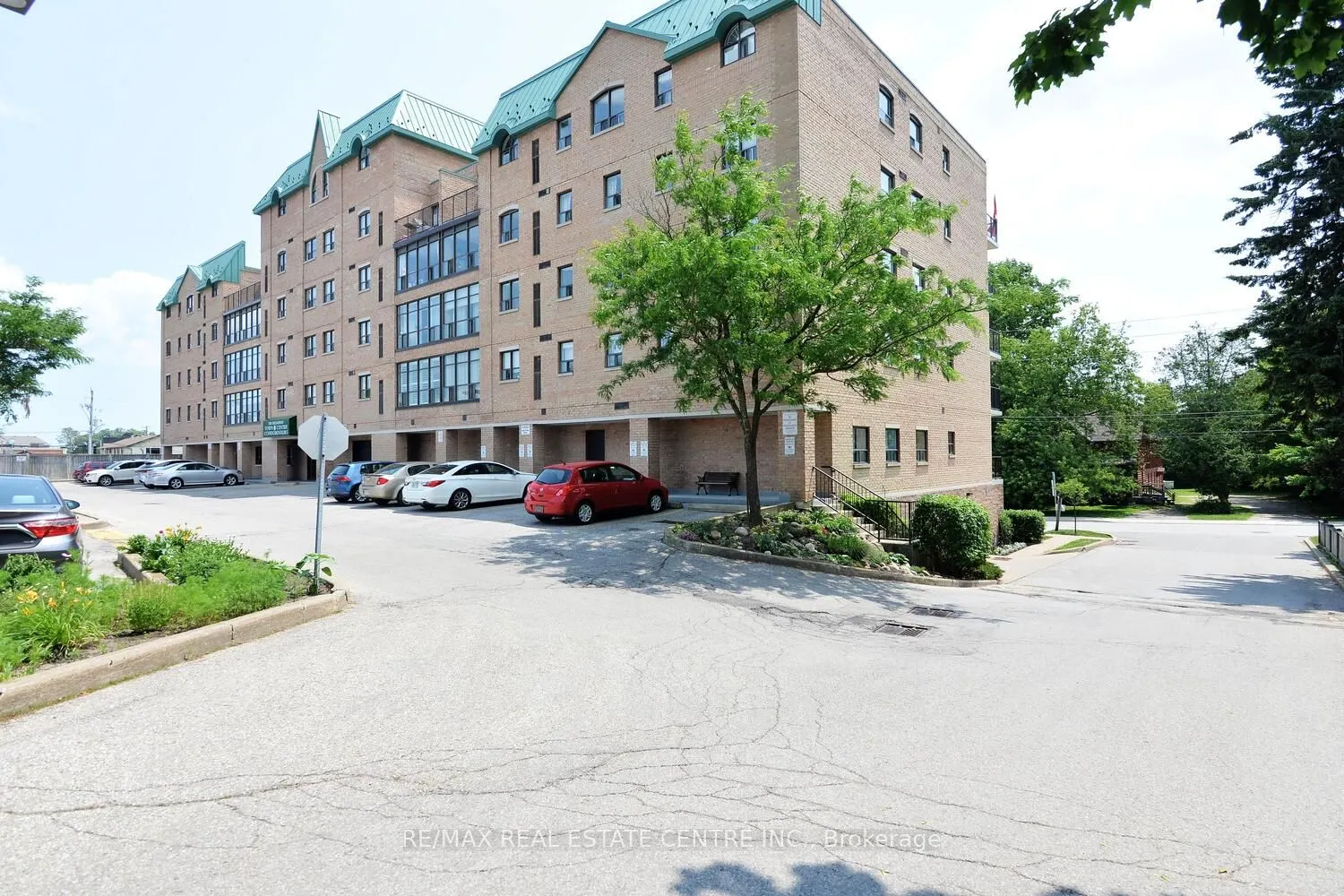 200 Broadway, #406
