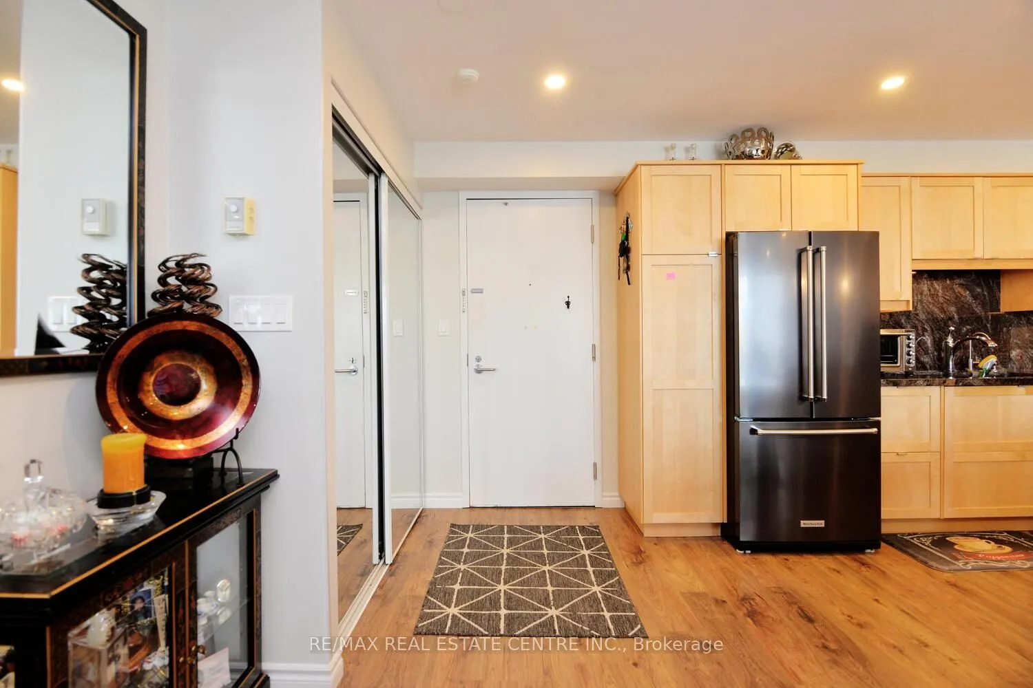 200 Broadway, #406