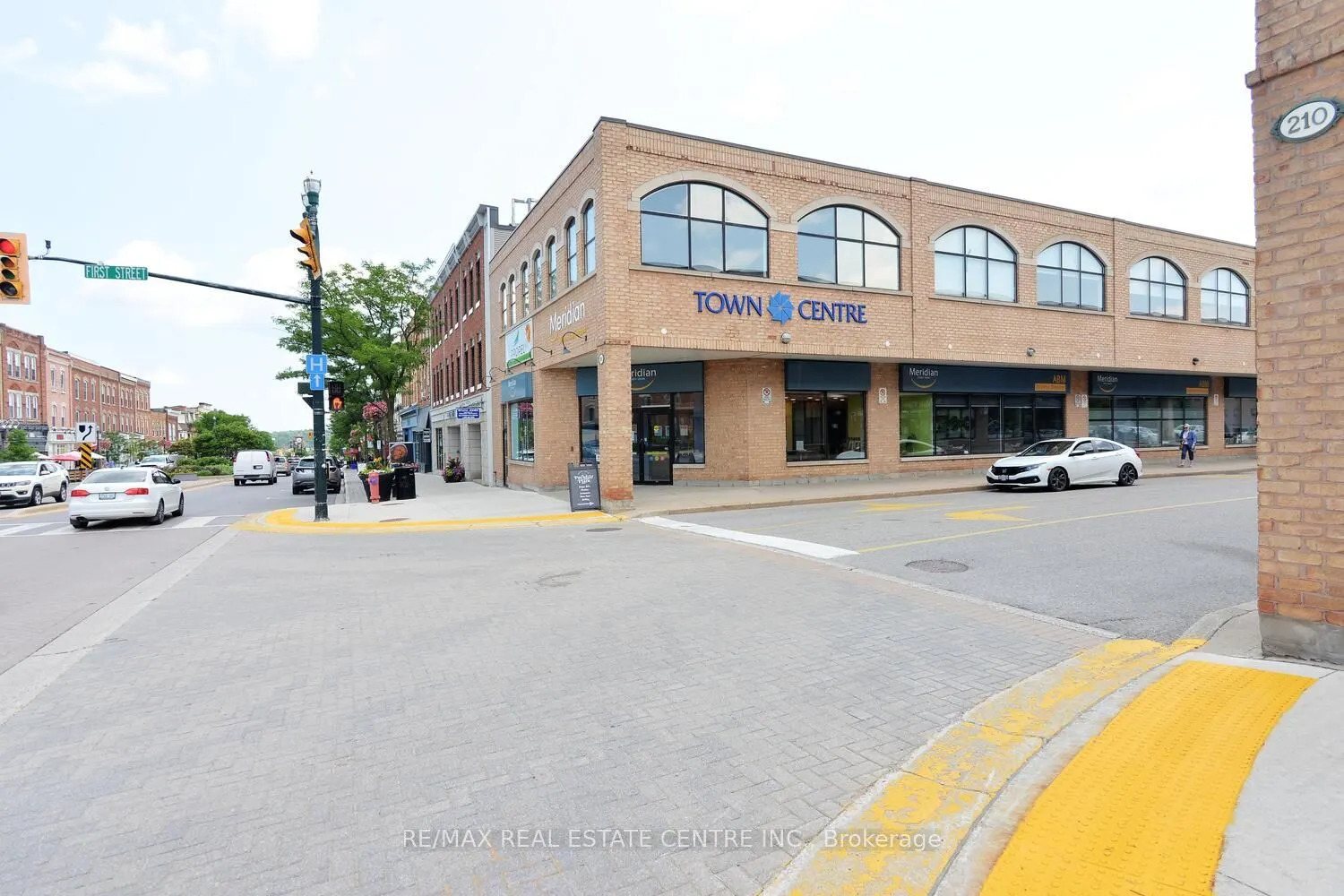 200 Broadway, #406