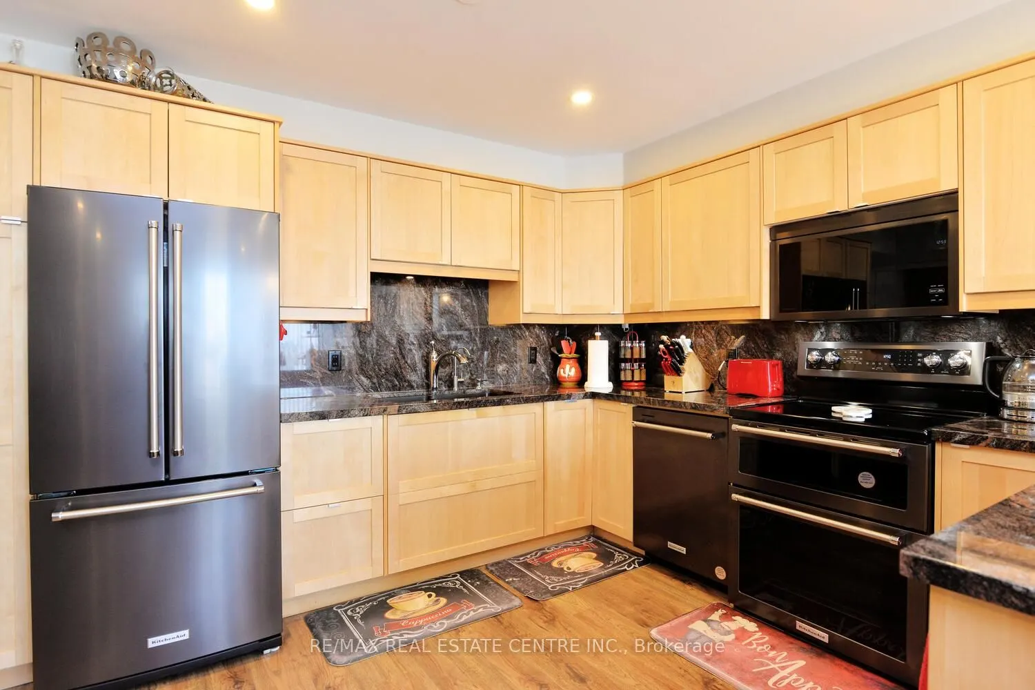 200 Broadway, #406