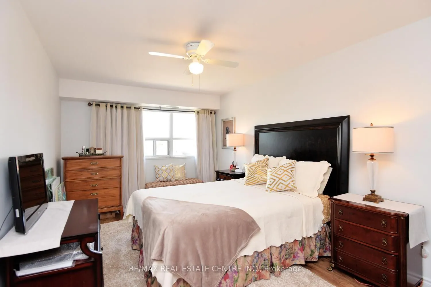 200 Broadway, #406