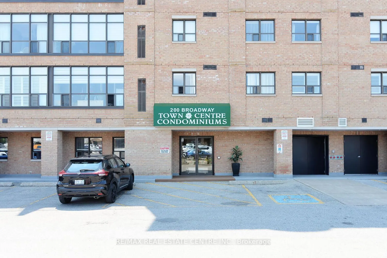 200 Broadway, #406