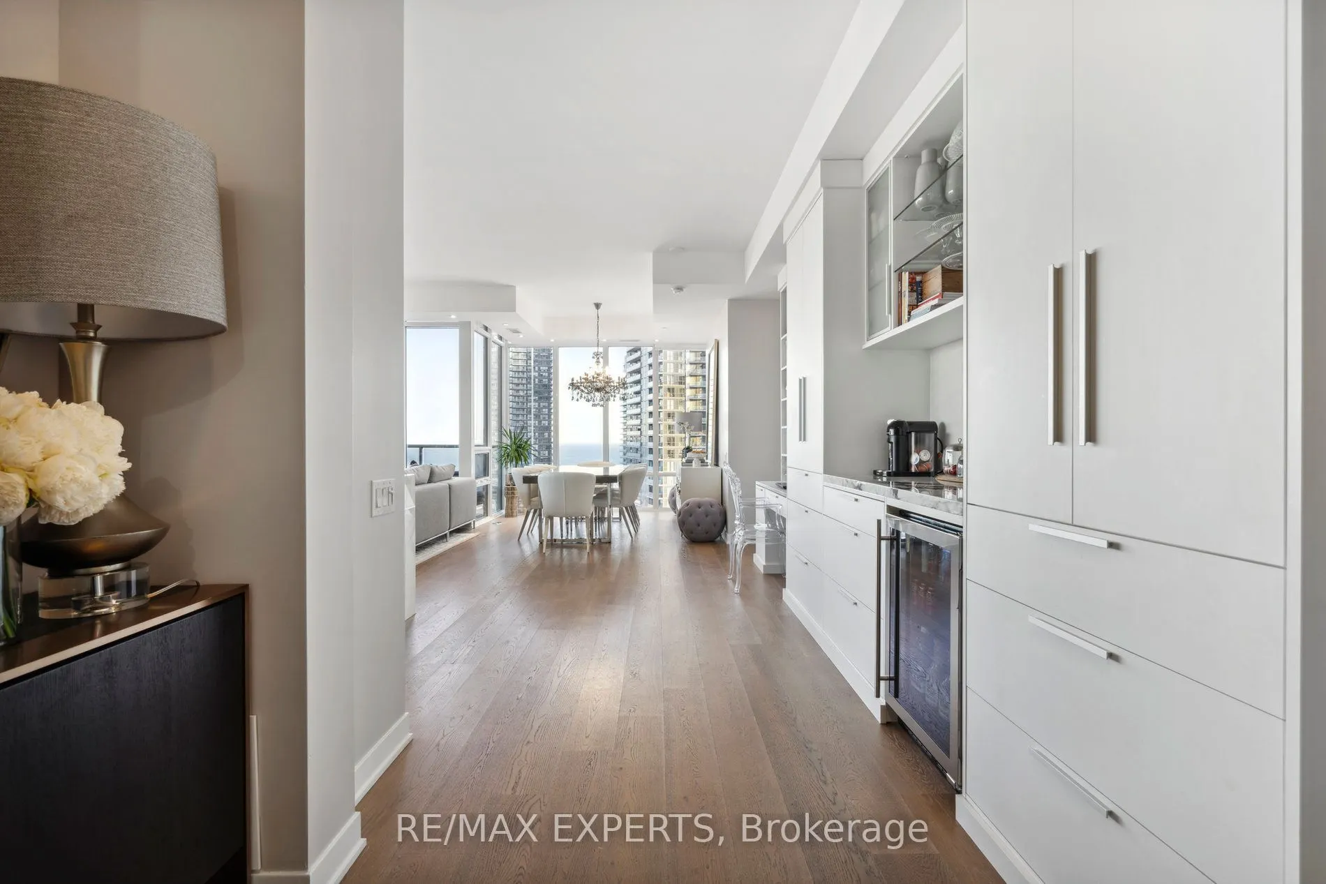 90 Park Lawn Road, #PH-3007