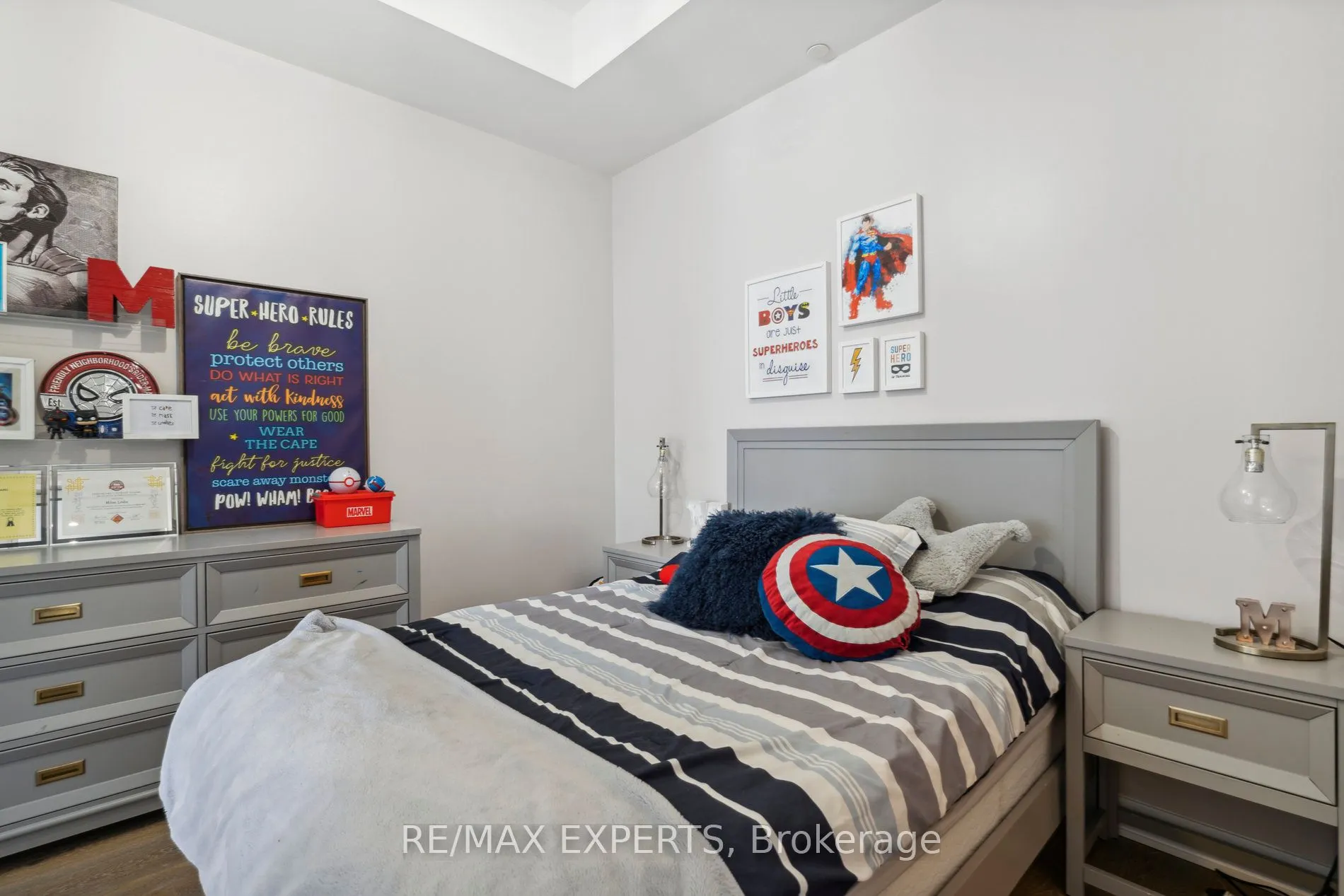 90 Park Lawn Road, #PH-3007