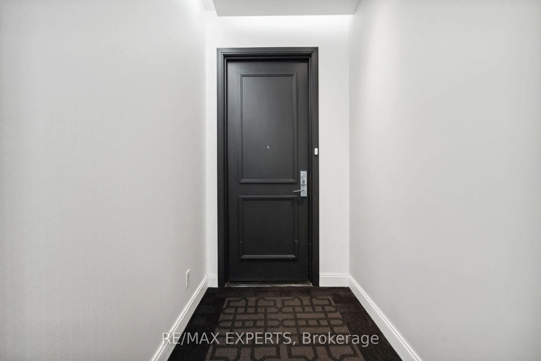 90 Park Lawn Road, #PH-3007