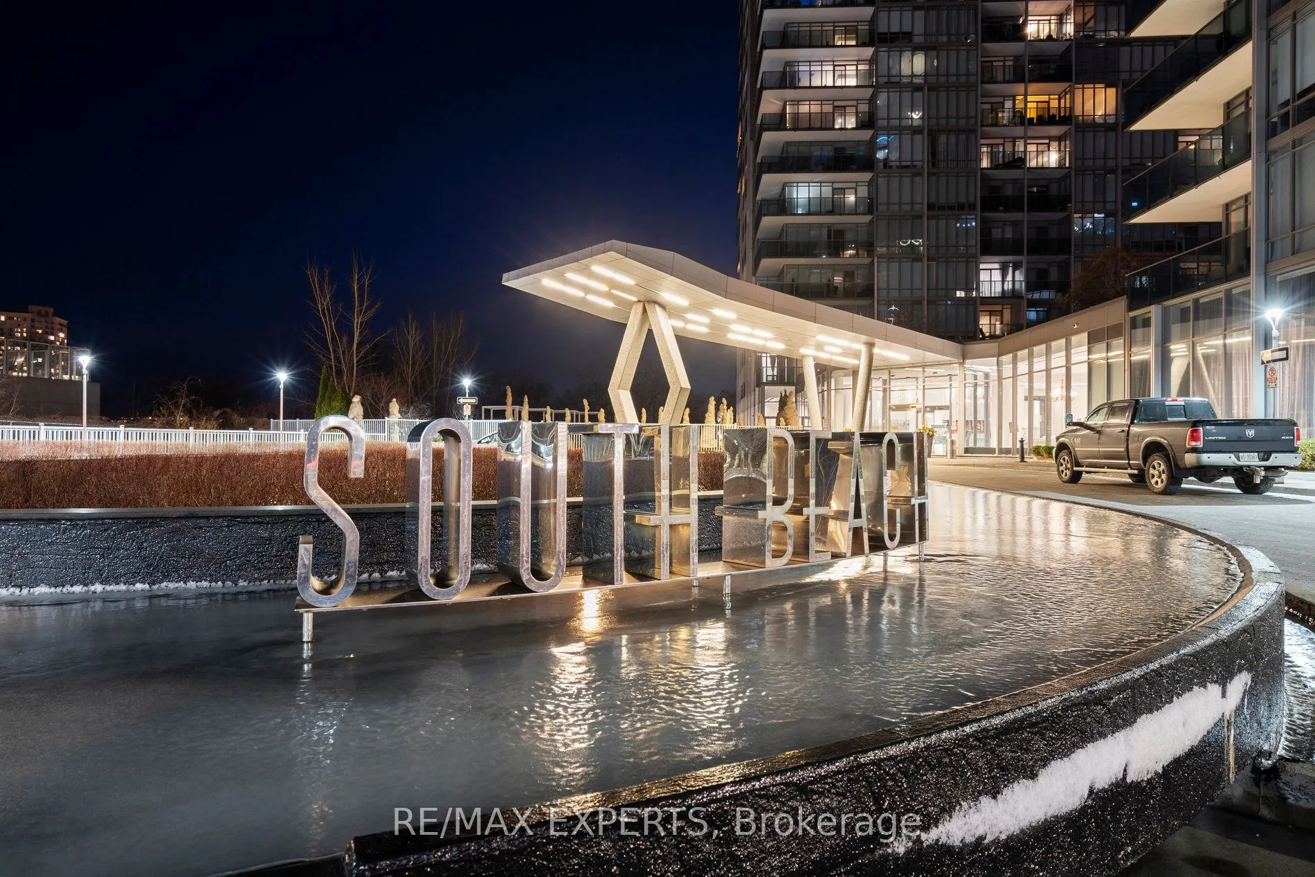 90 Park Lawn Road, #PH-3007