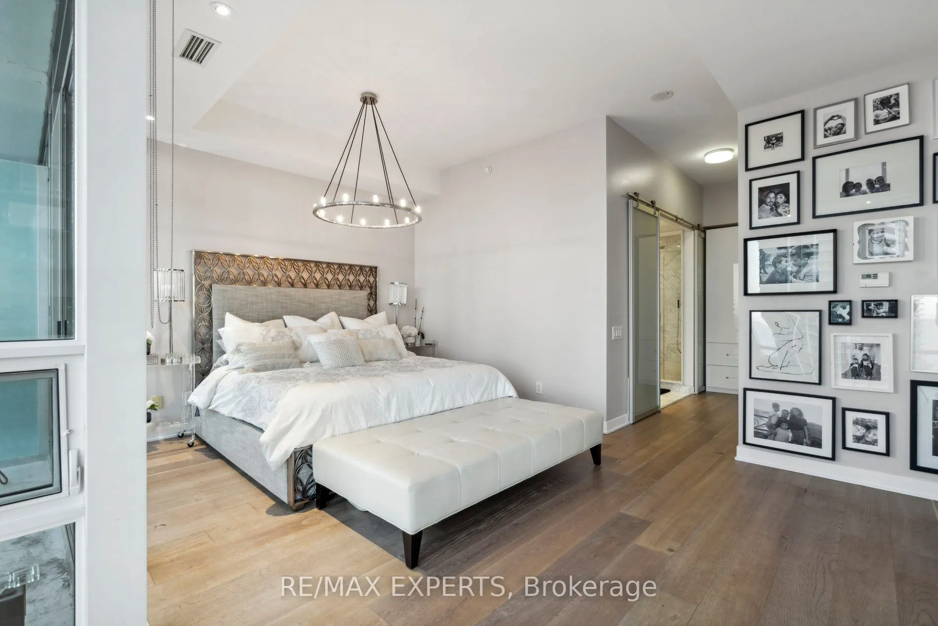 90 Park Lawn Road, #PH-3007