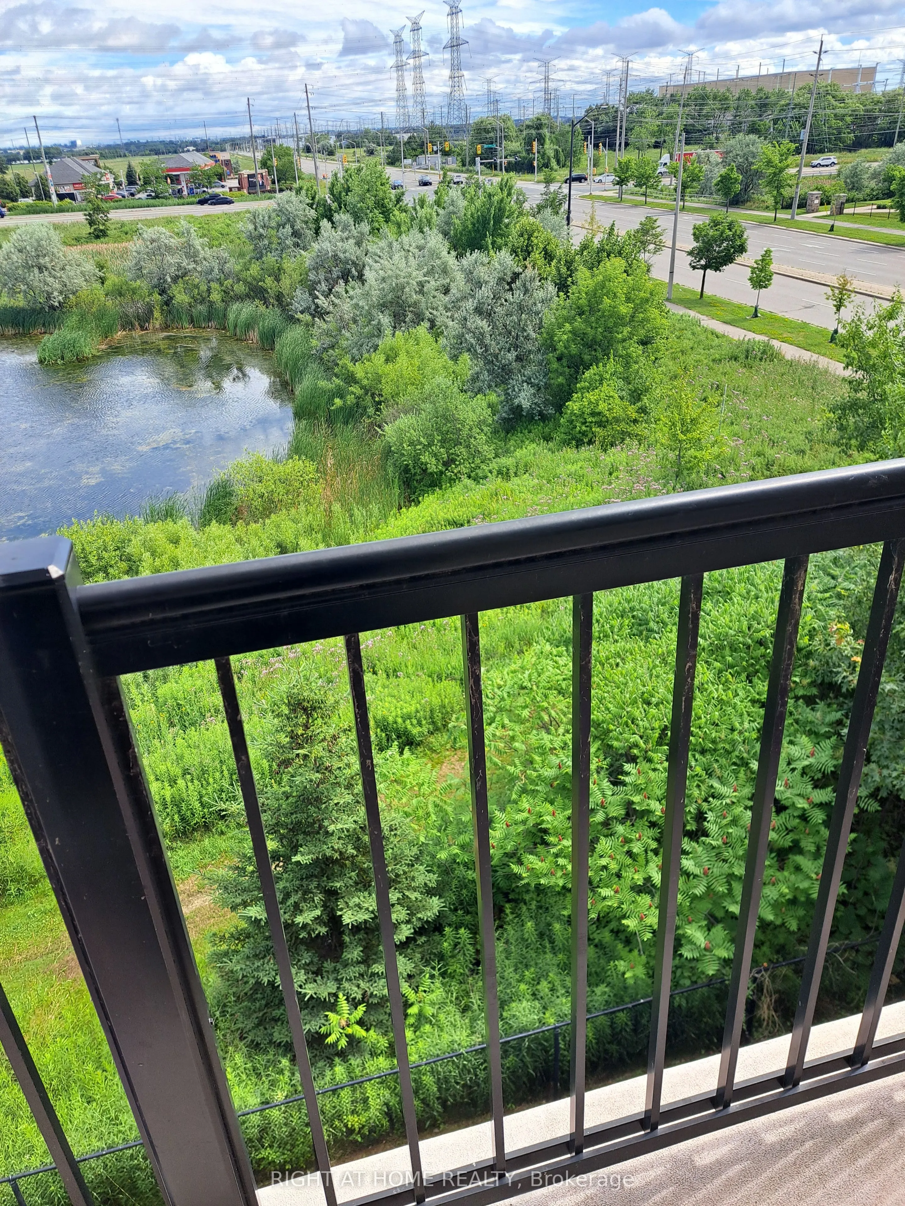 1491 Maple Avenue, #409