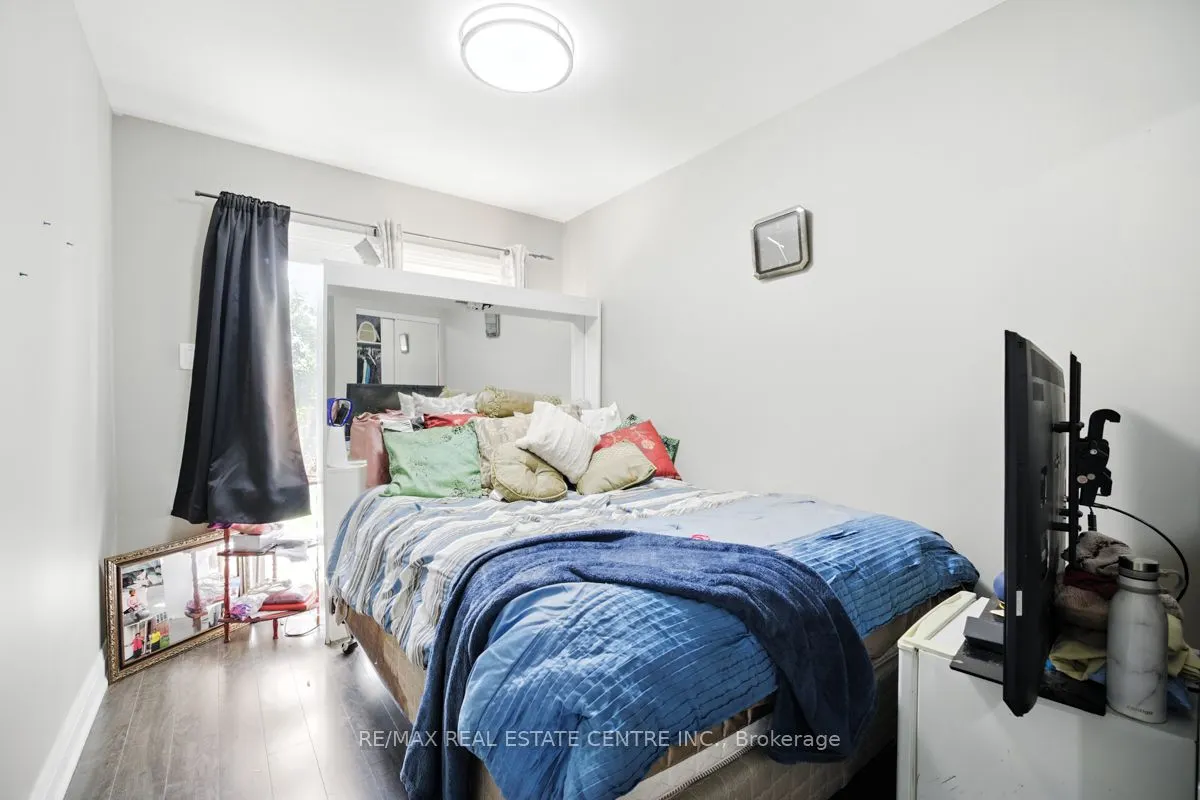 21 Chopin Crescent
