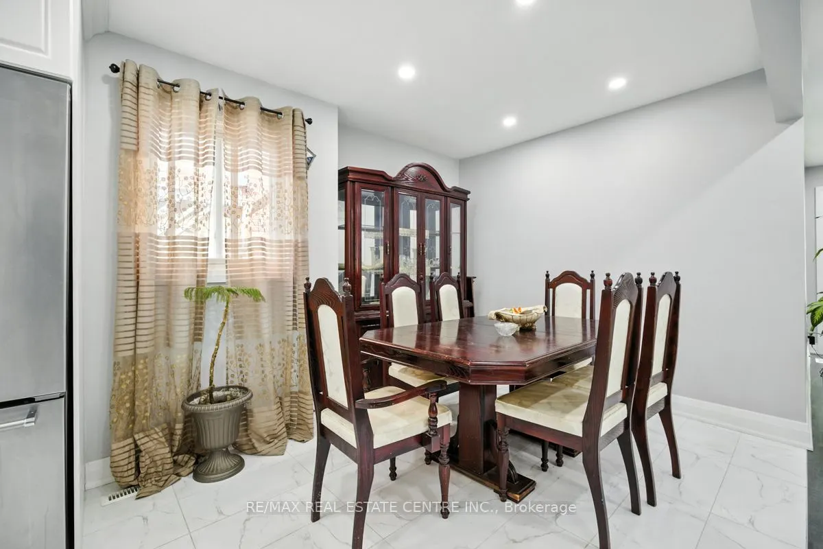 21 Chopin Crescent