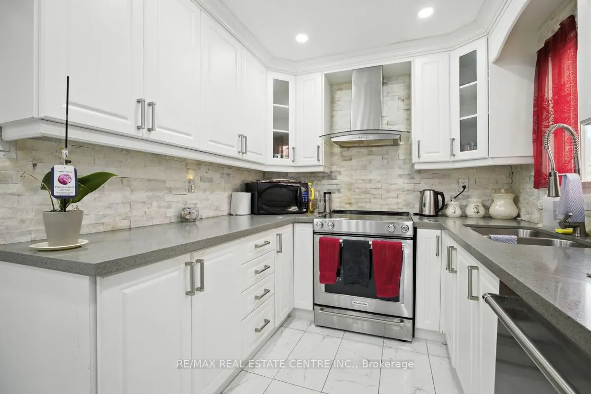 21 Chopin Crescent