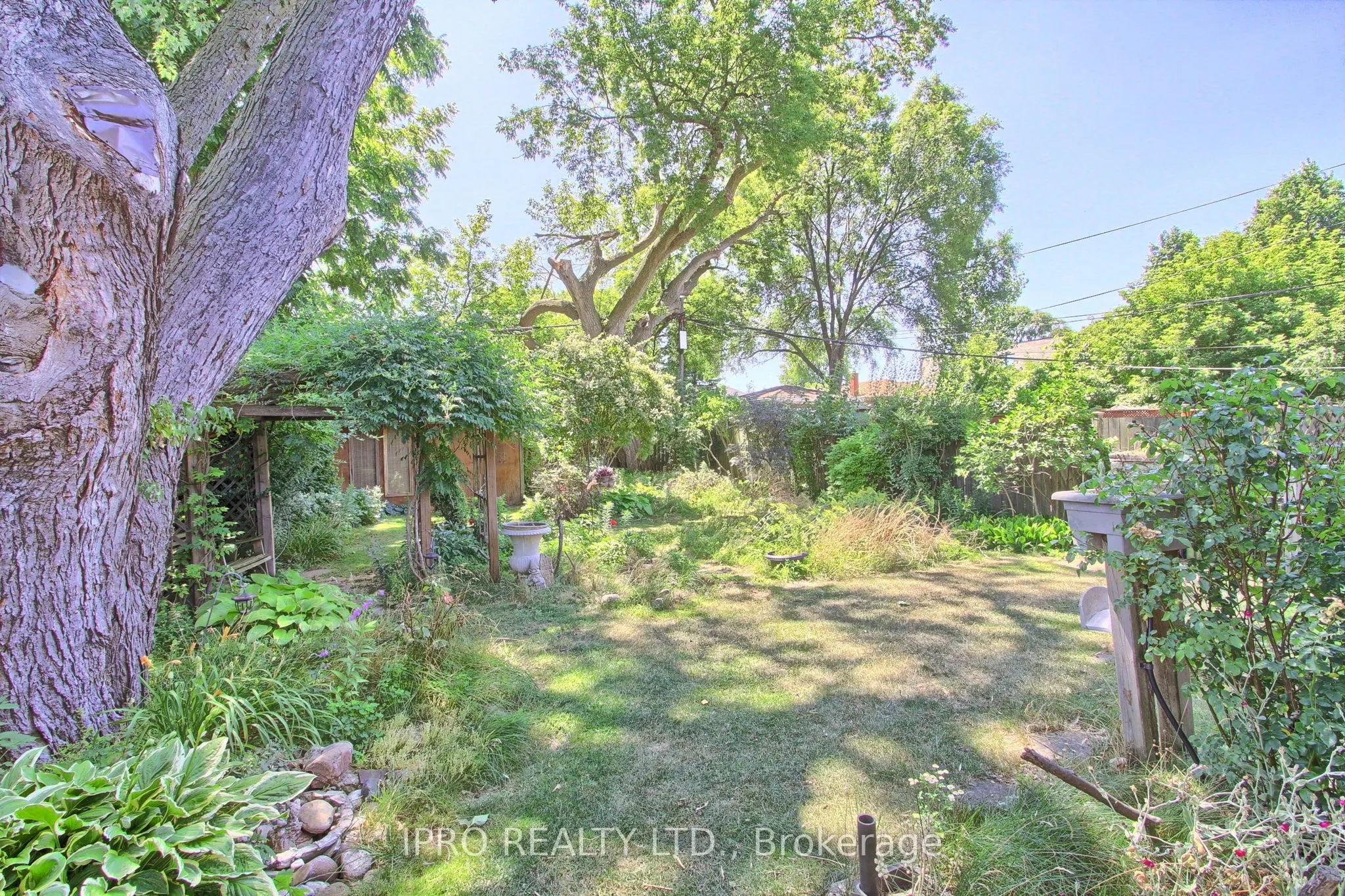21 Woodbury Road