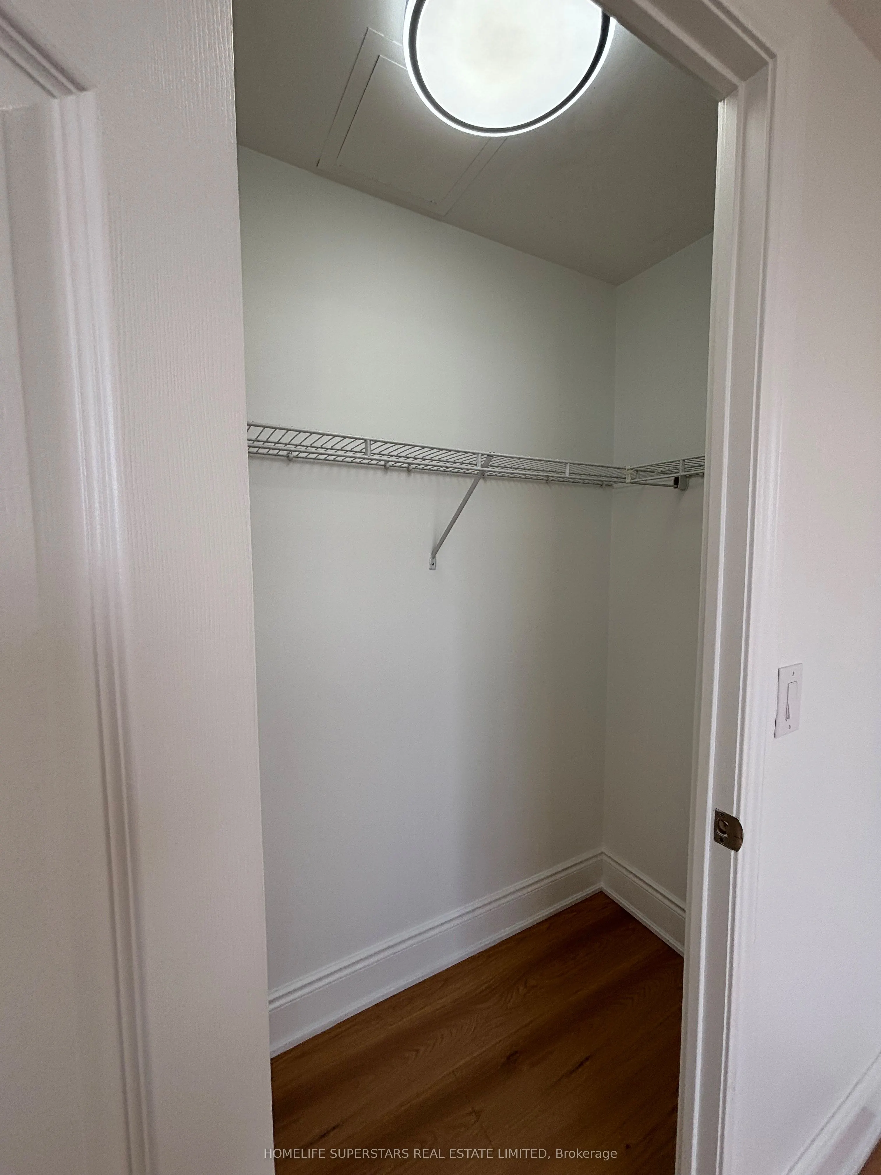 310 Burnhamthorpe Road, #2906