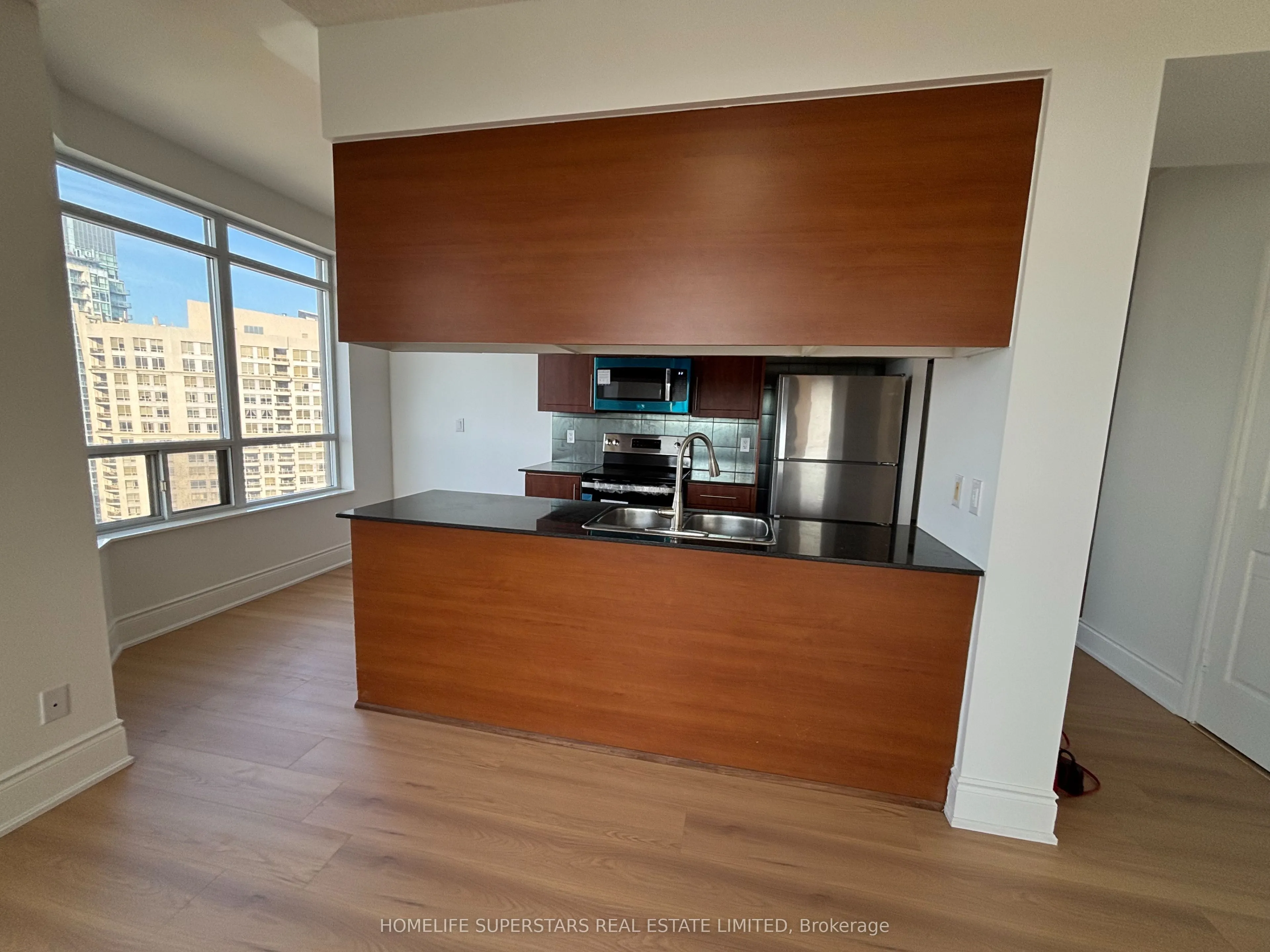 310 Burnhamthorpe Road, #2906