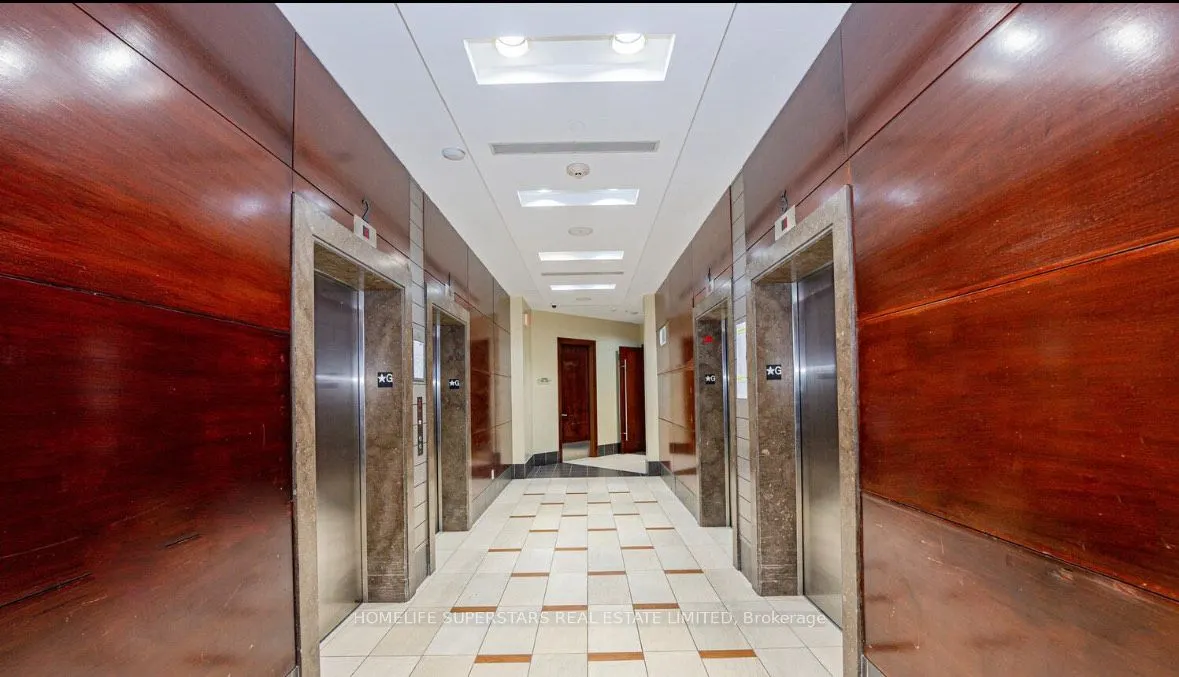 310 Burnhamthorpe Road, #2906