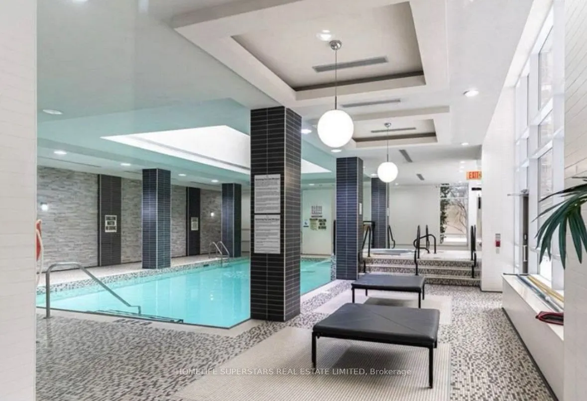 310 Burnhamthorpe Road, #2906