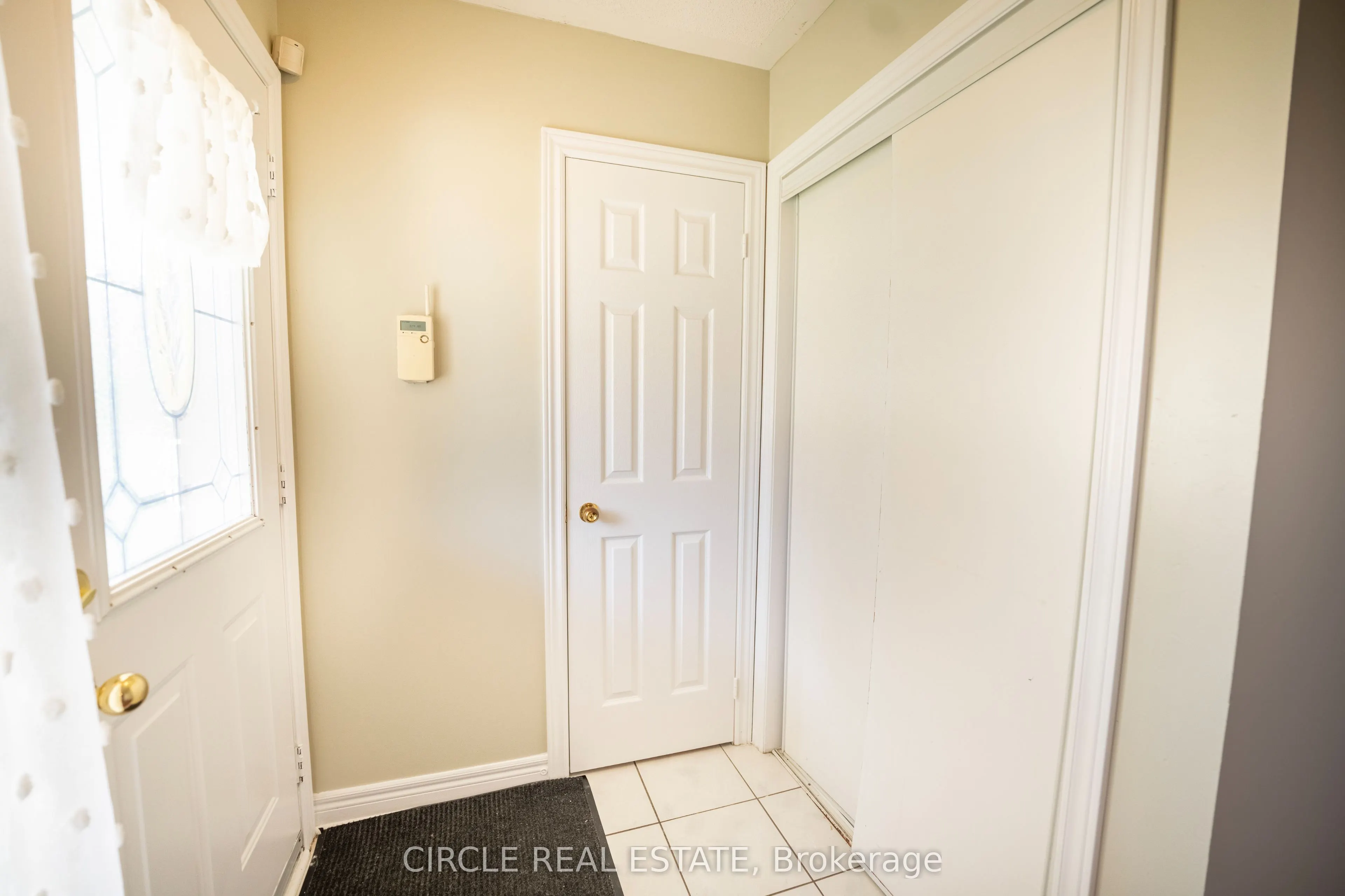 10 Gold Park Pl
