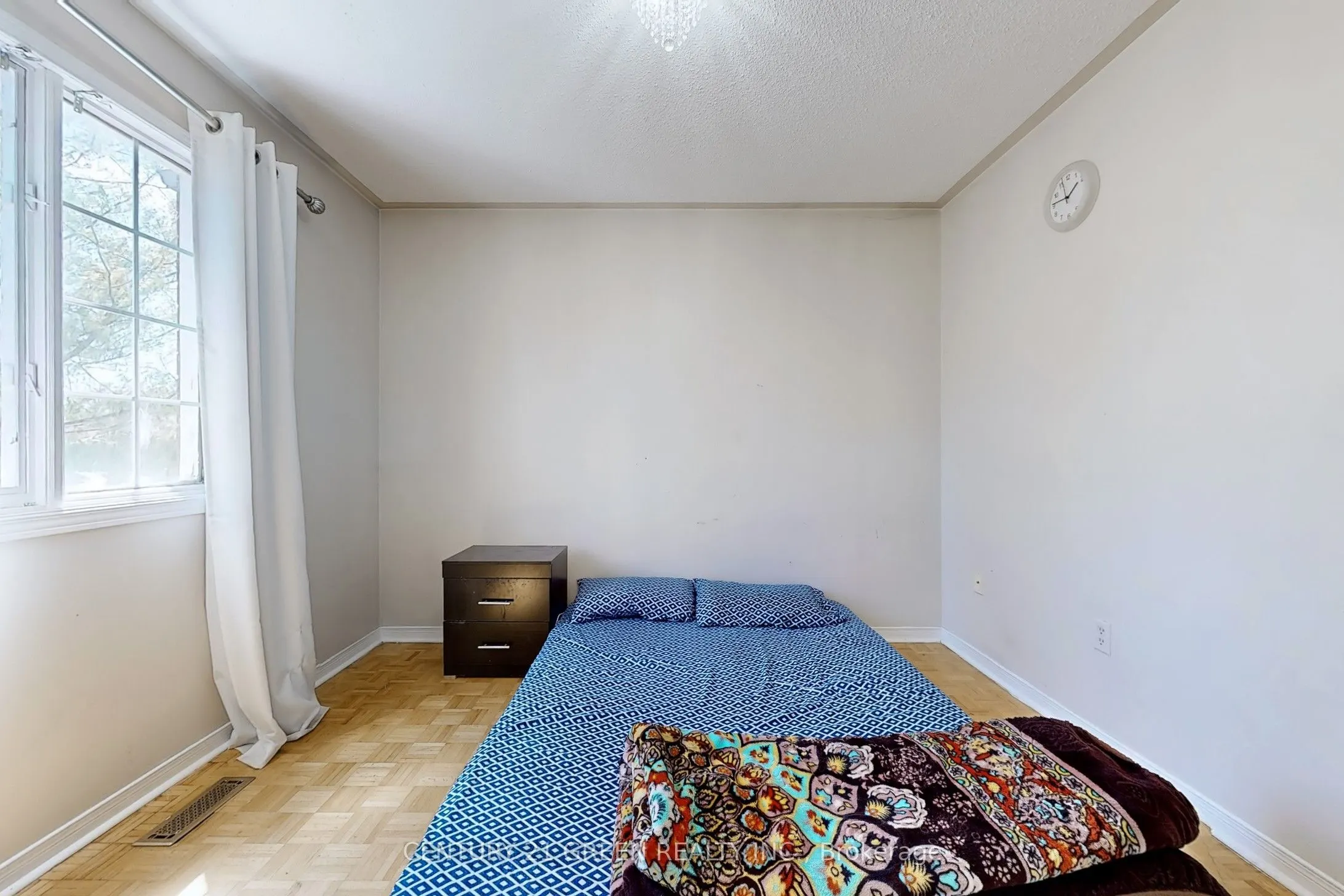 26 Dolphin Song Crescent