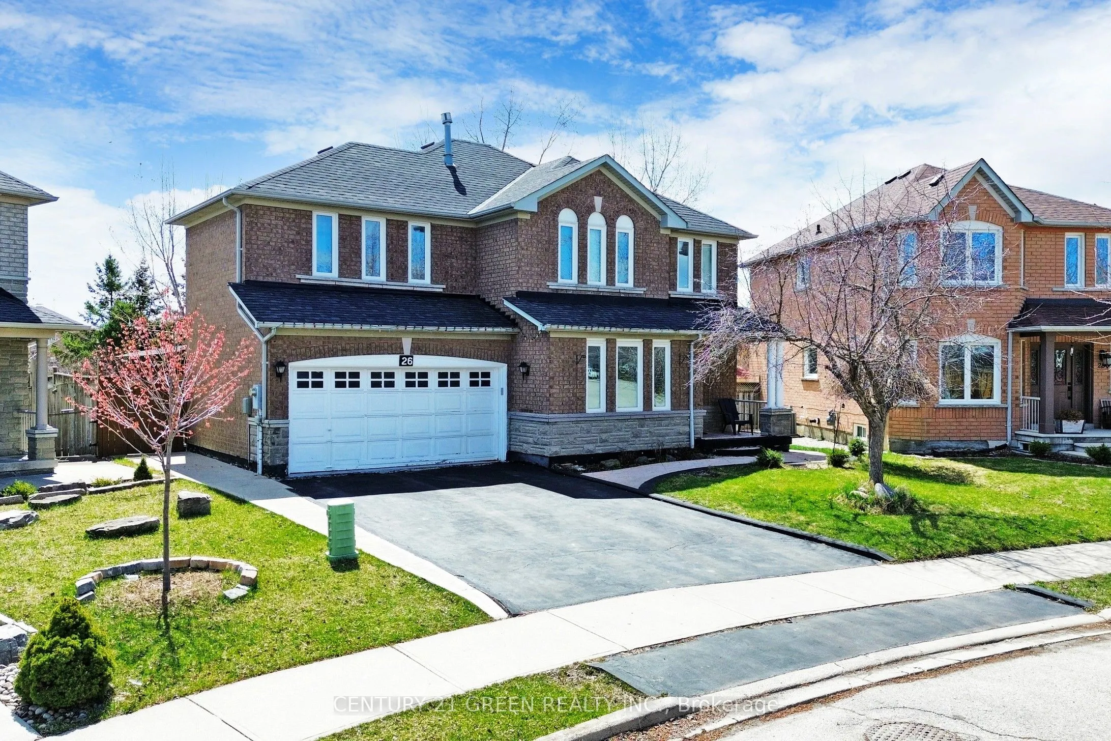26 Dolphin Song Crescent