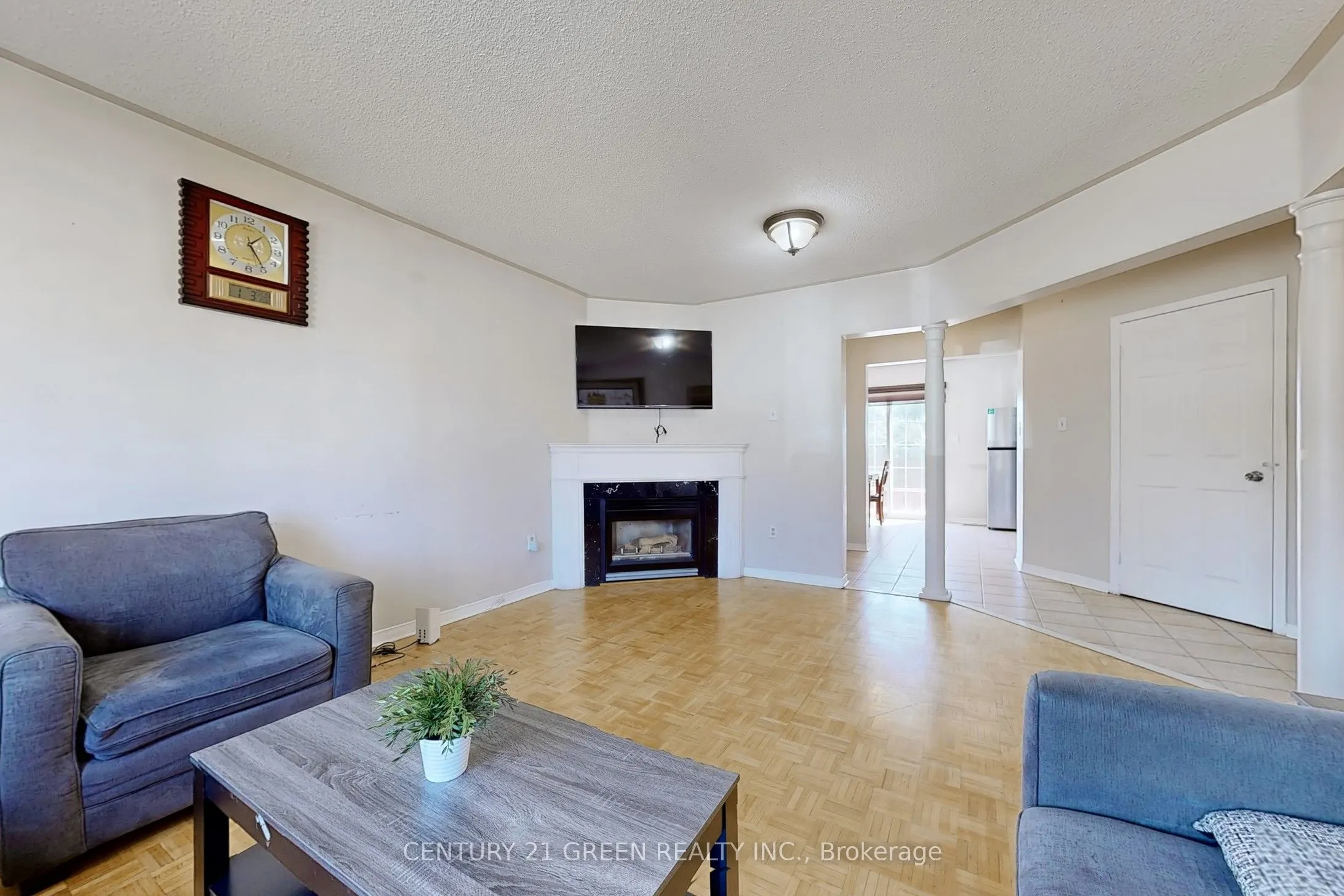 26 Dolphin Song Crescent