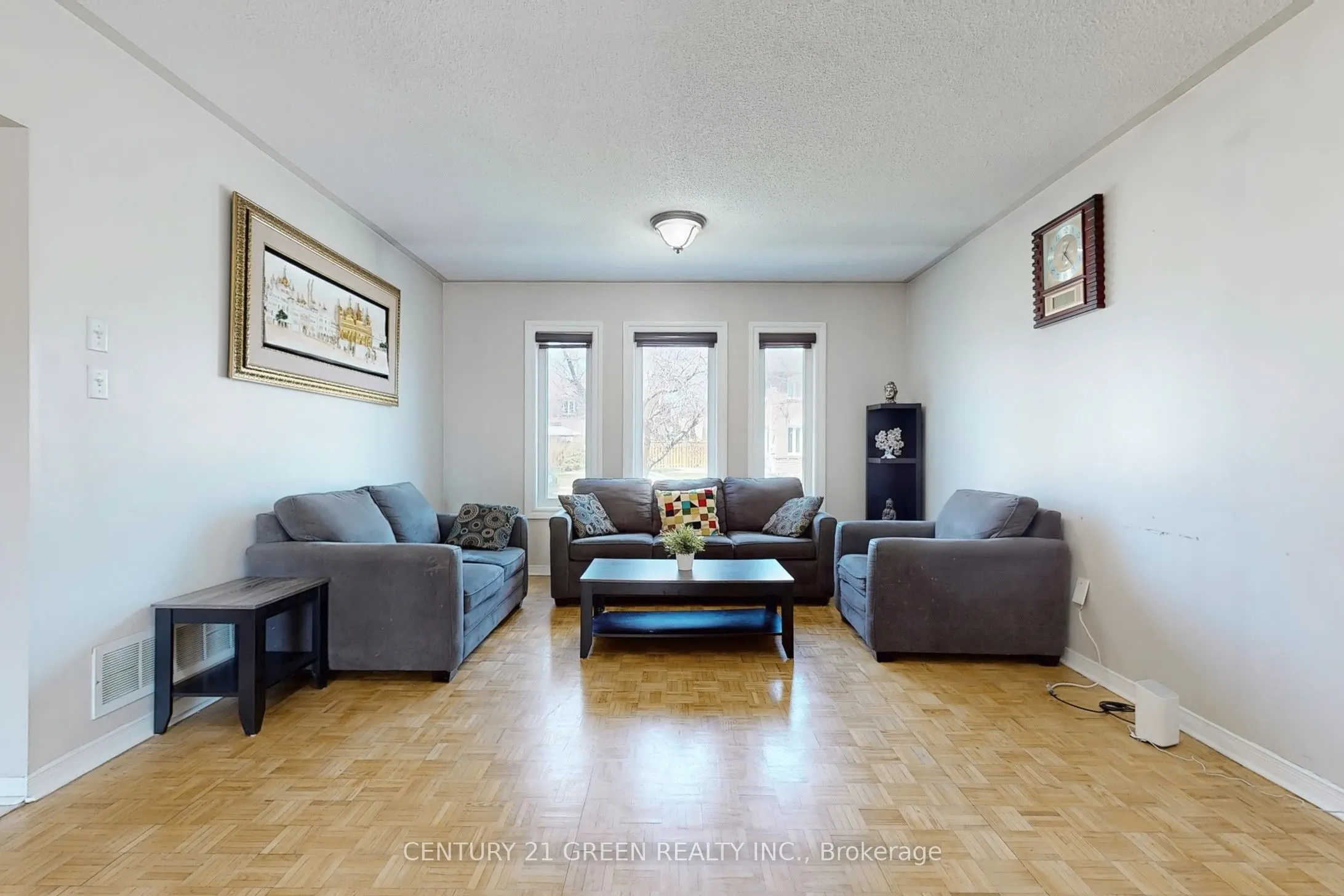 26 Dolphin Song Crescent