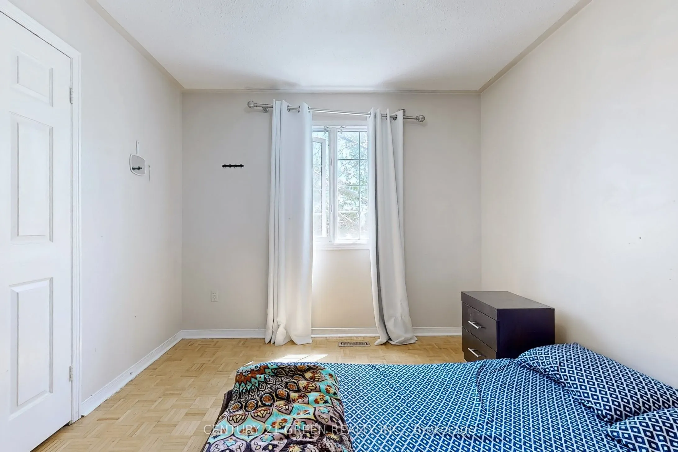 26 Dolphin Song Crescent