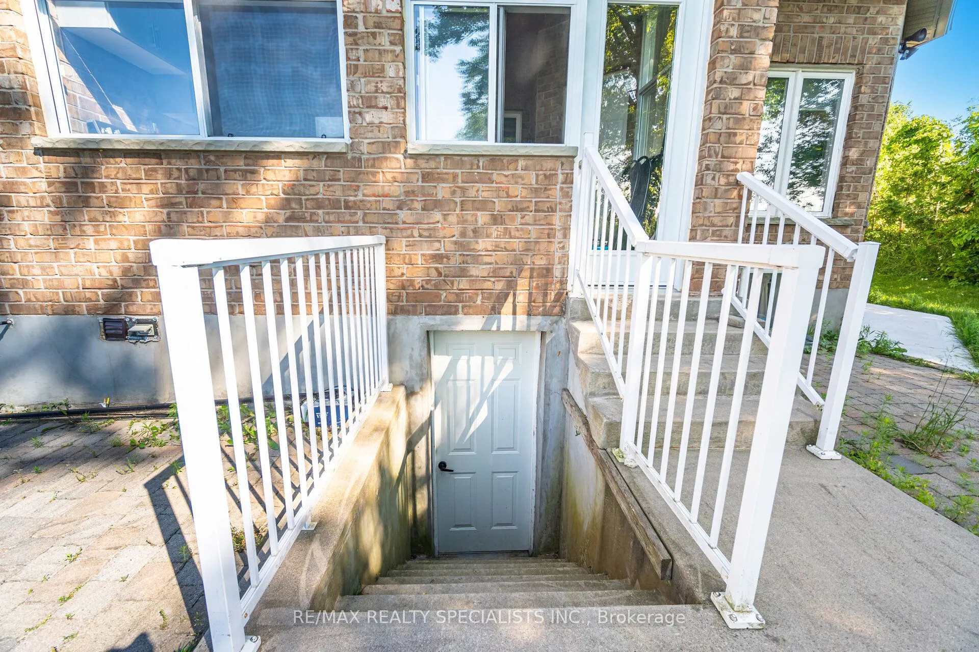 5246 Beech Grove Side Road