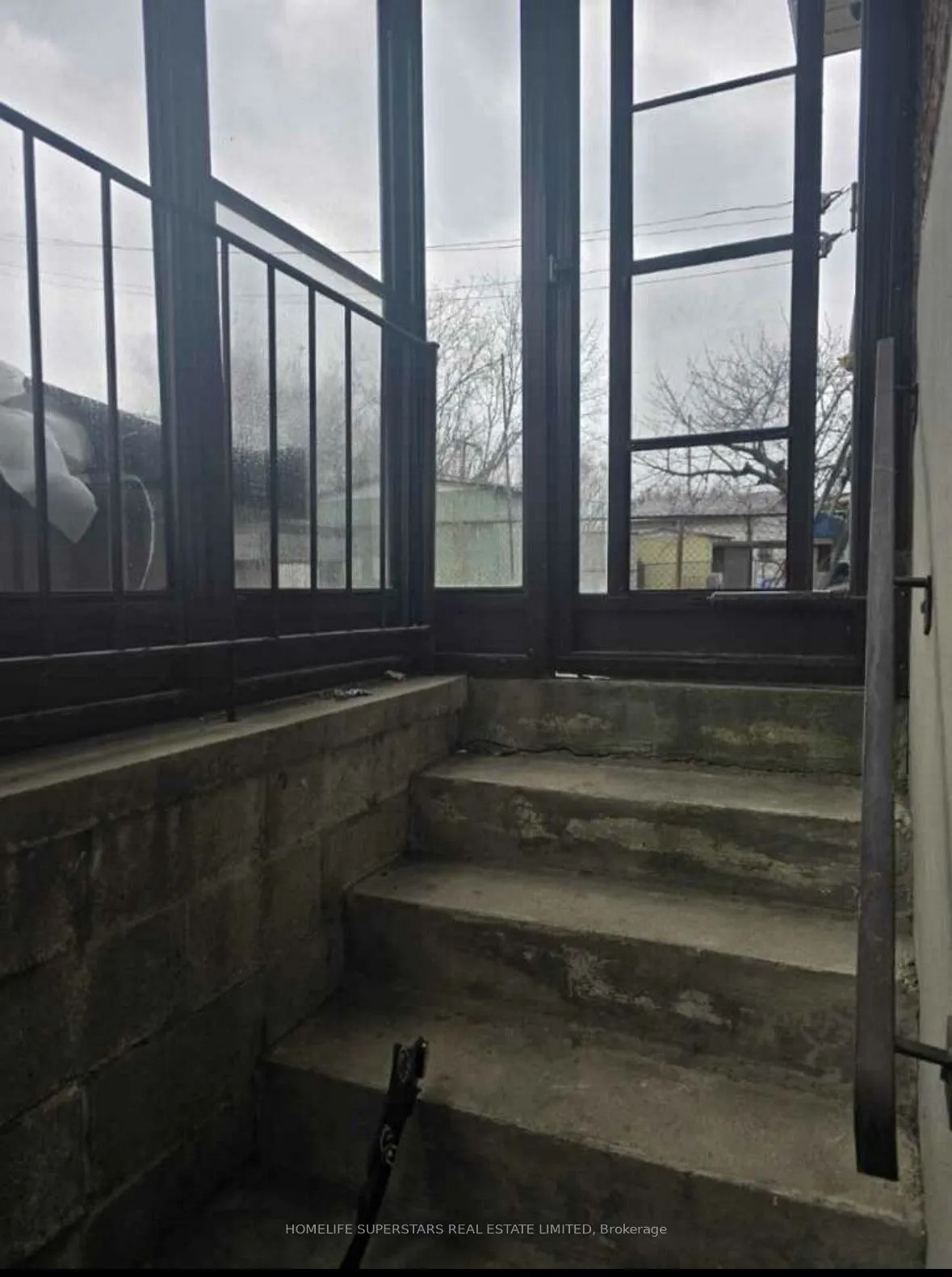 127 Blossom Crescent