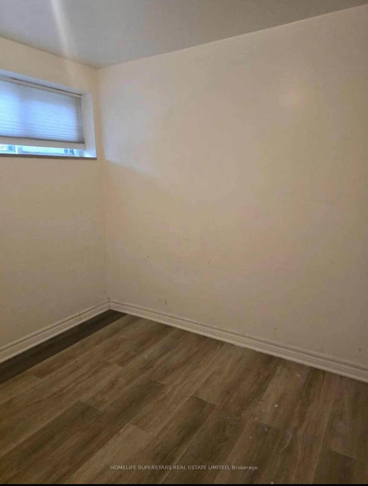 127 Blossom Crescent