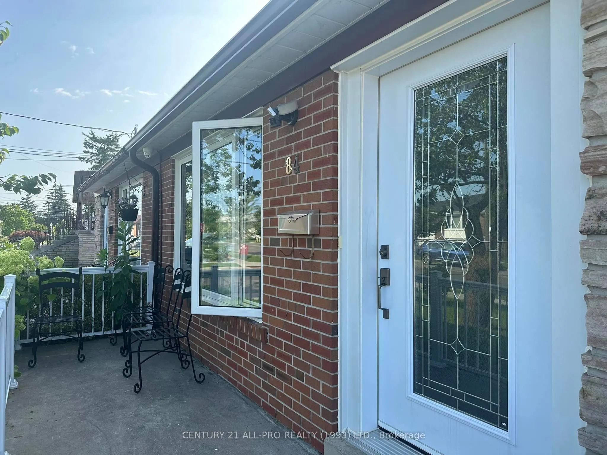 84 Goldsboro Road