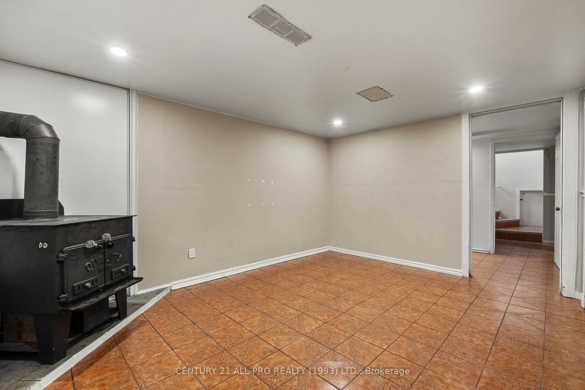 84 Goldsboro Road