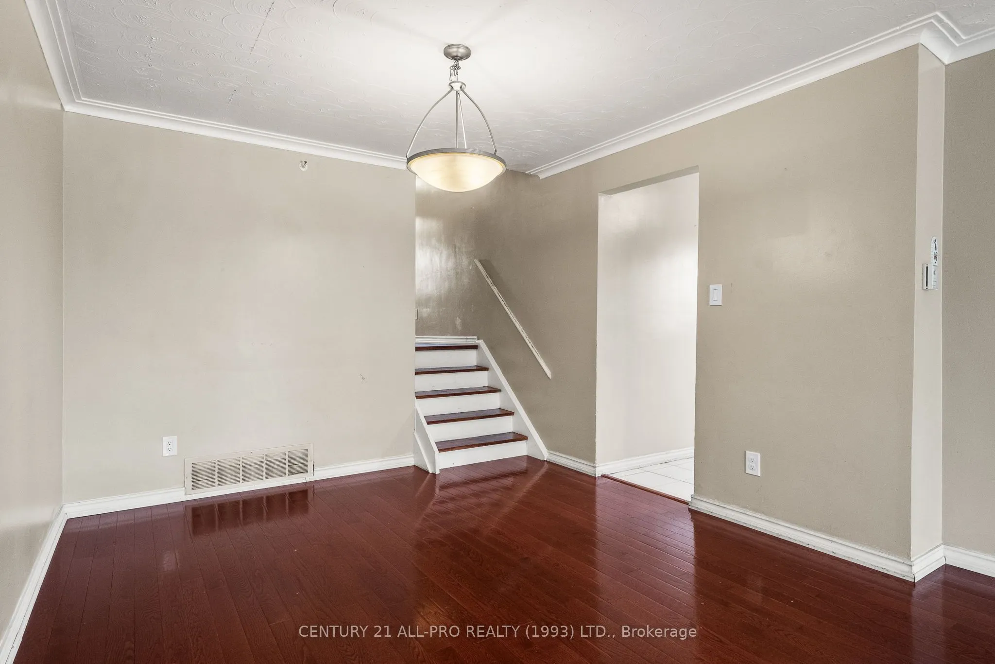 84 Goldsboro Road
