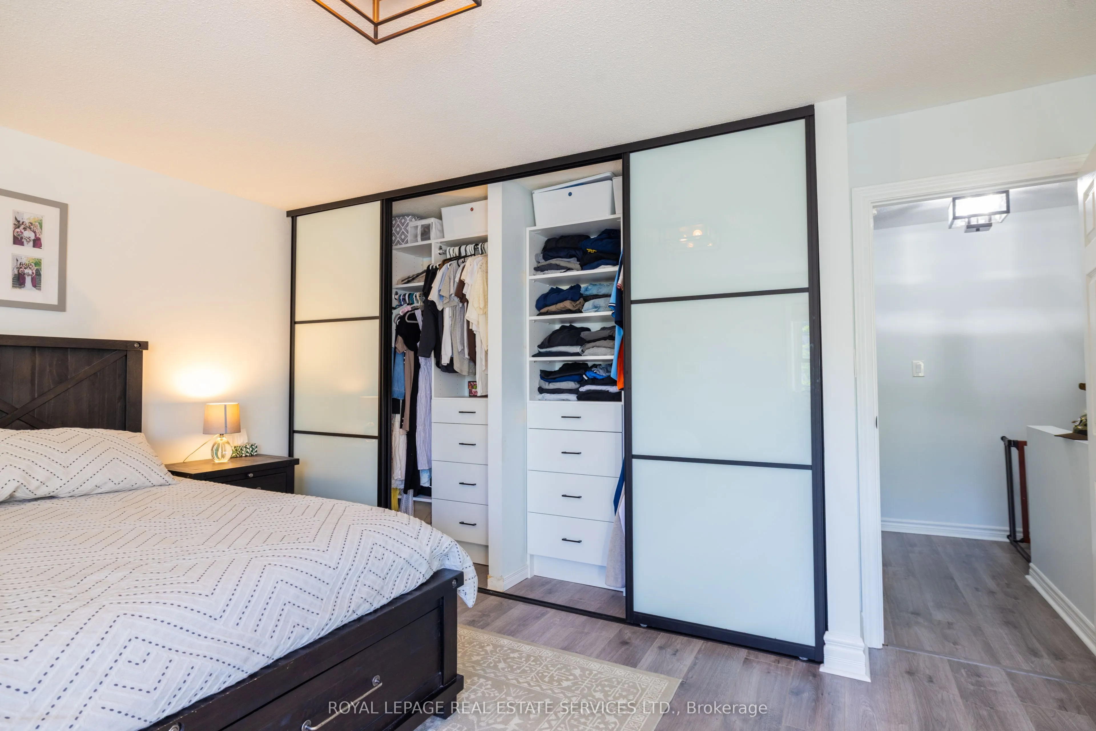 2120 Rathburn Road E, #38