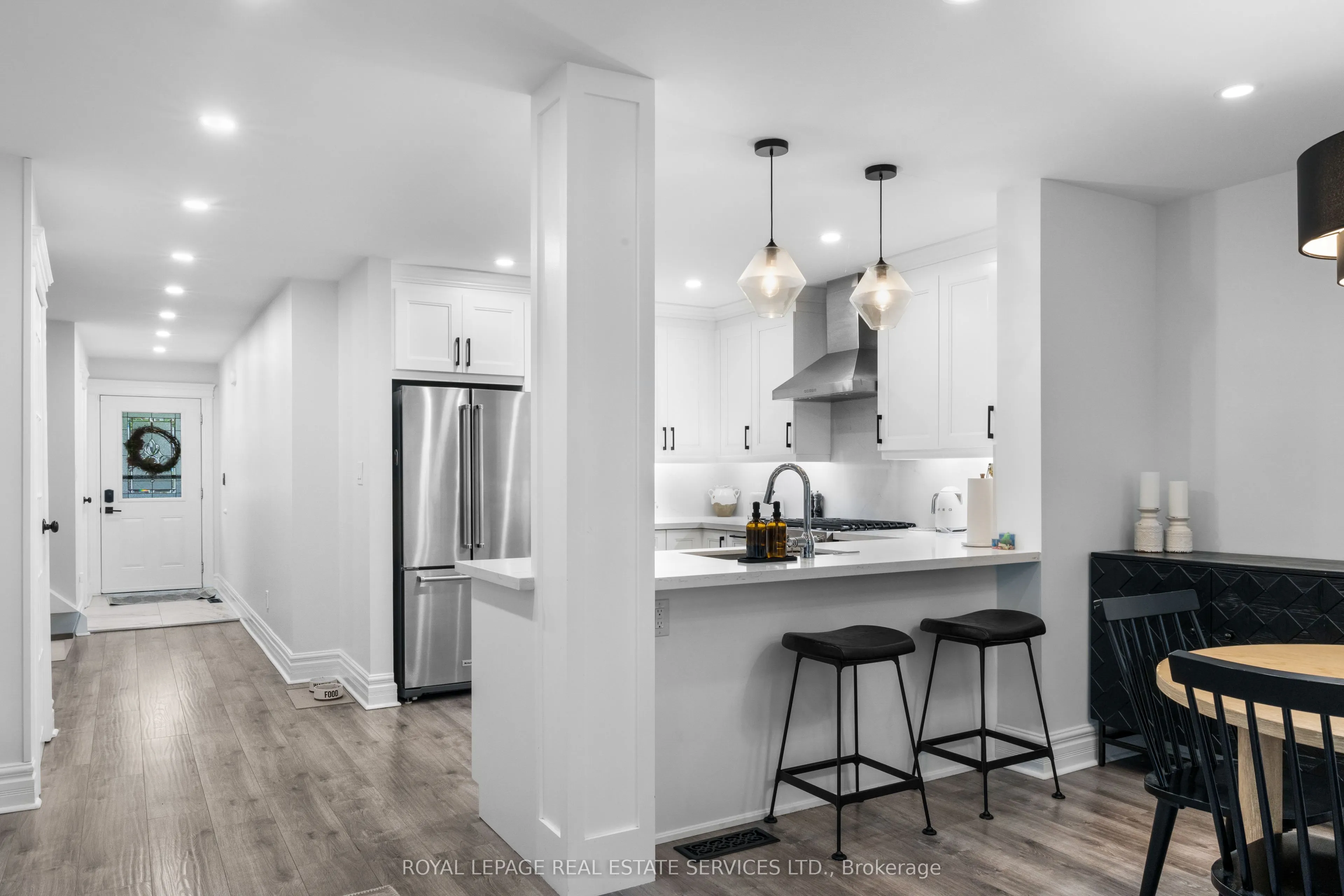 2120 Rathburn Road E, #38