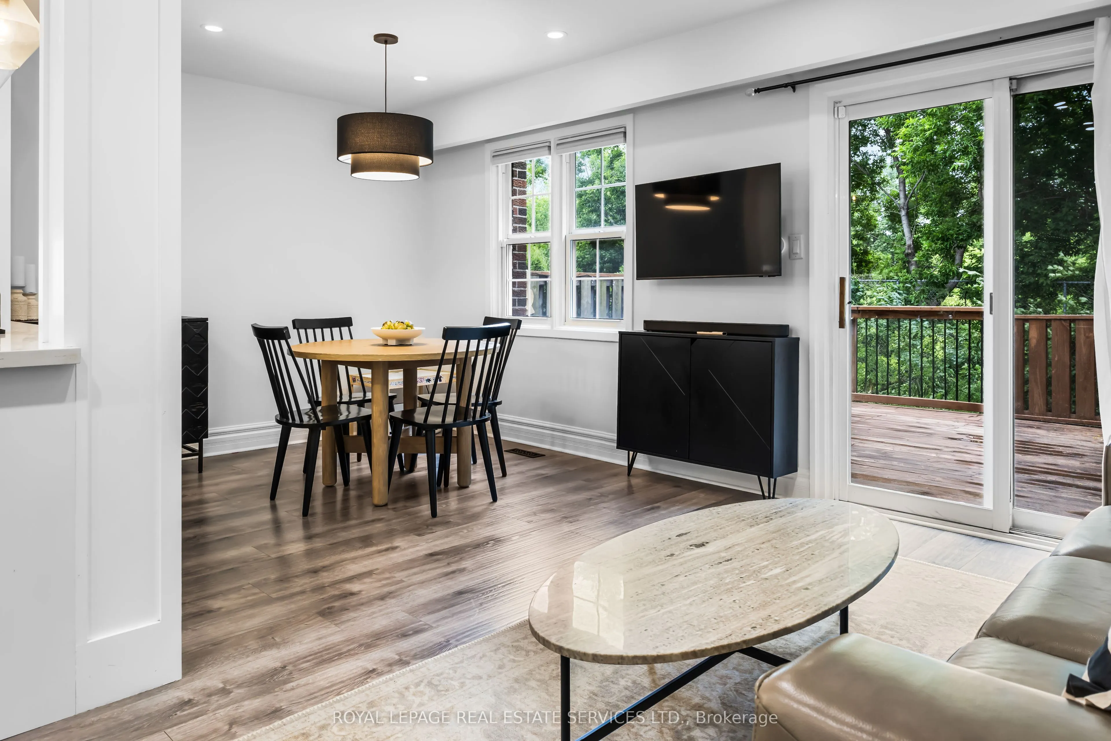 2120 Rathburn Road E, #38