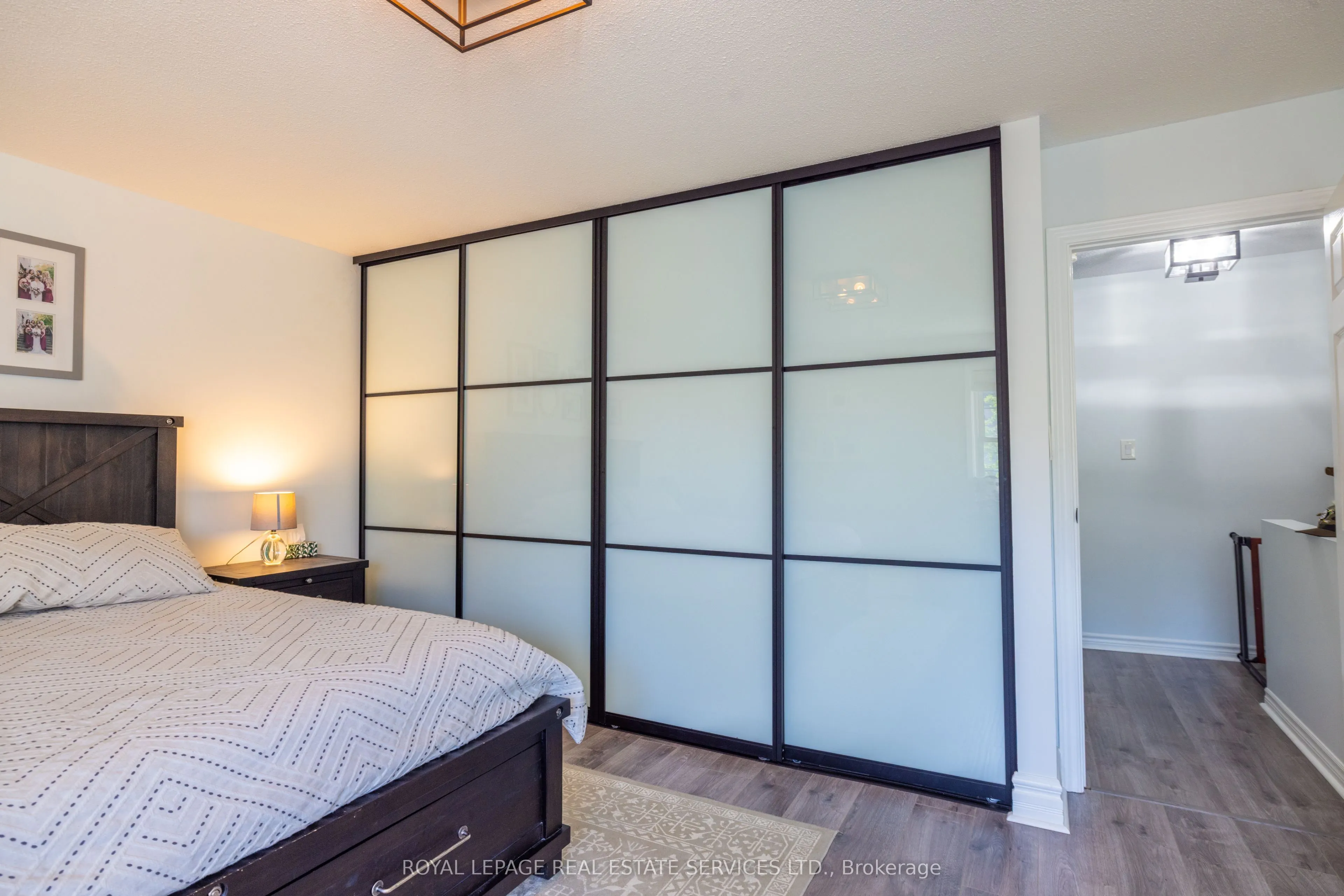 2120 Rathburn Road E, #38
