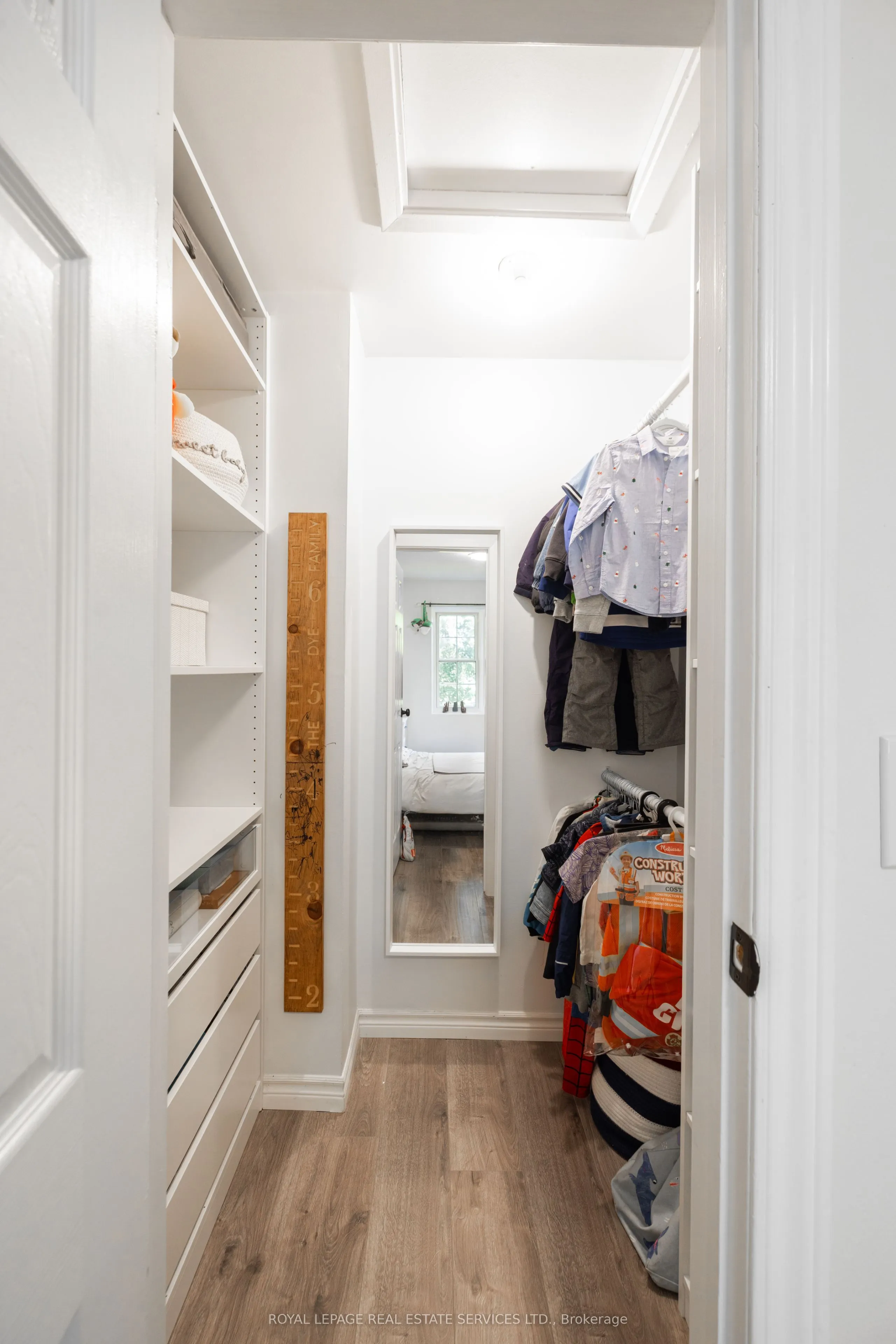 2120 Rathburn Road E, #38