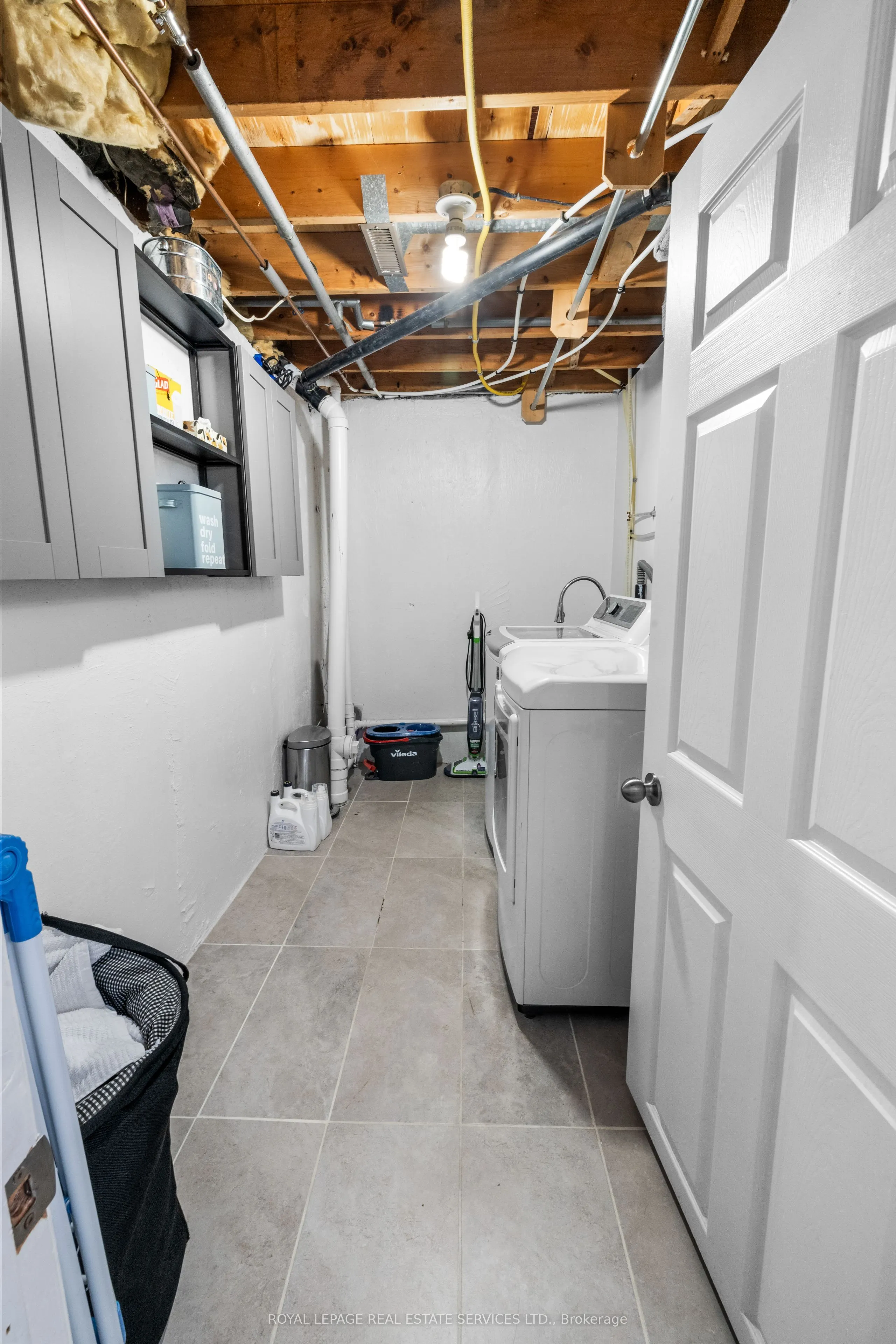 2120 Rathburn Road E, #38