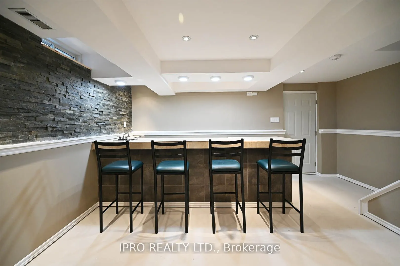 21 Vista Green Crescent