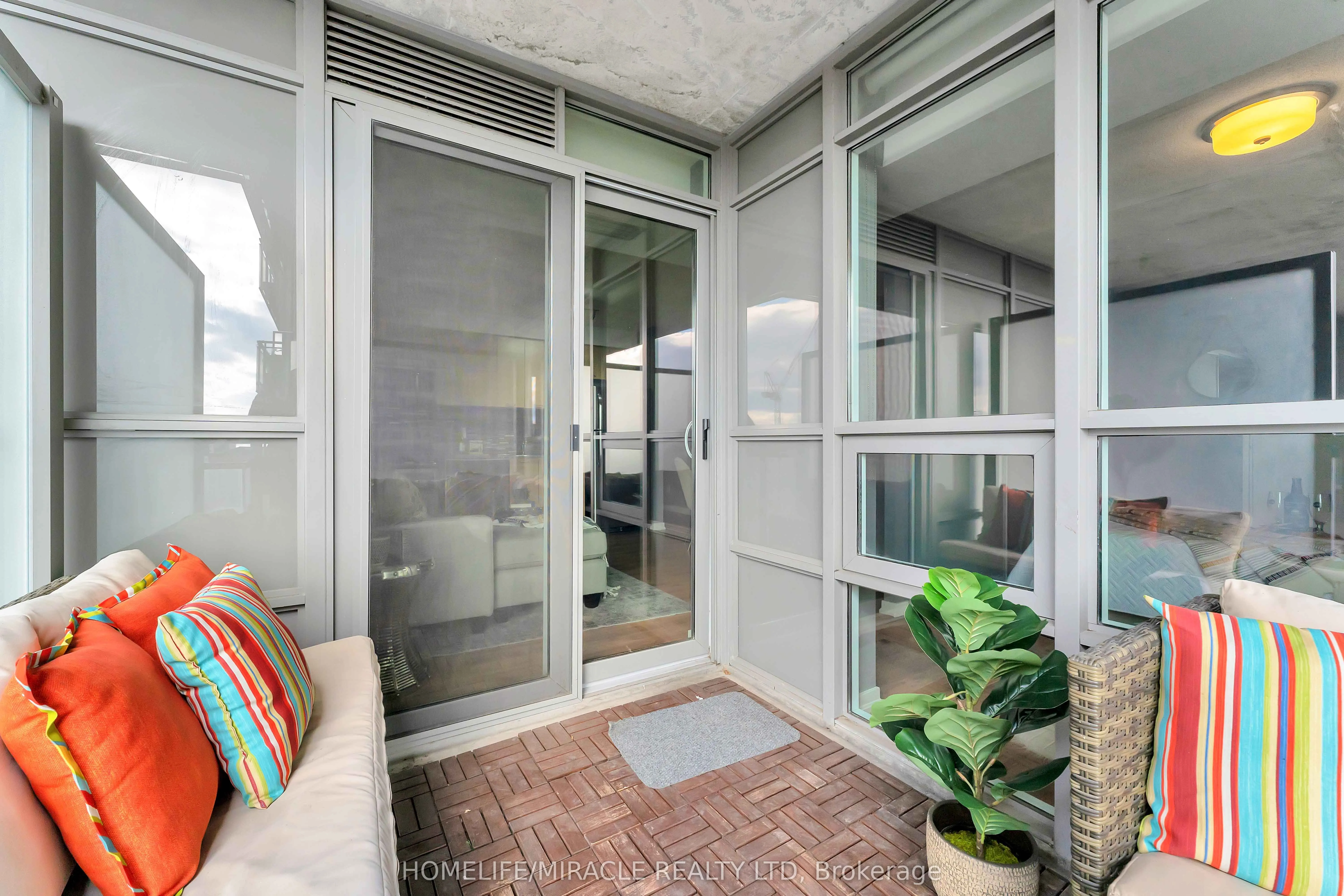 38 Joe Shuster Way, #1110